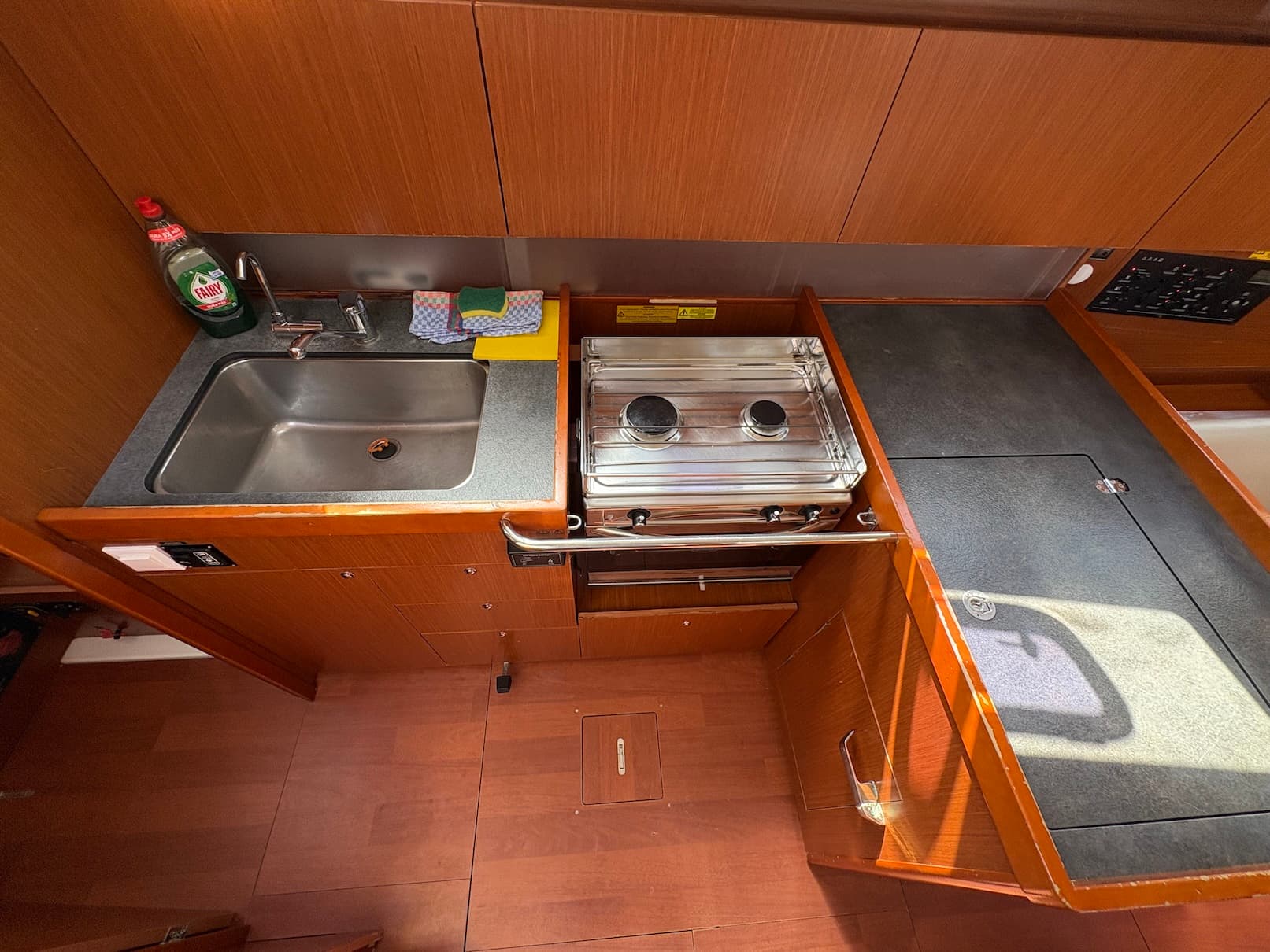 Beneteau Oceanis 41.1 Simba – bilde 3 av 15
