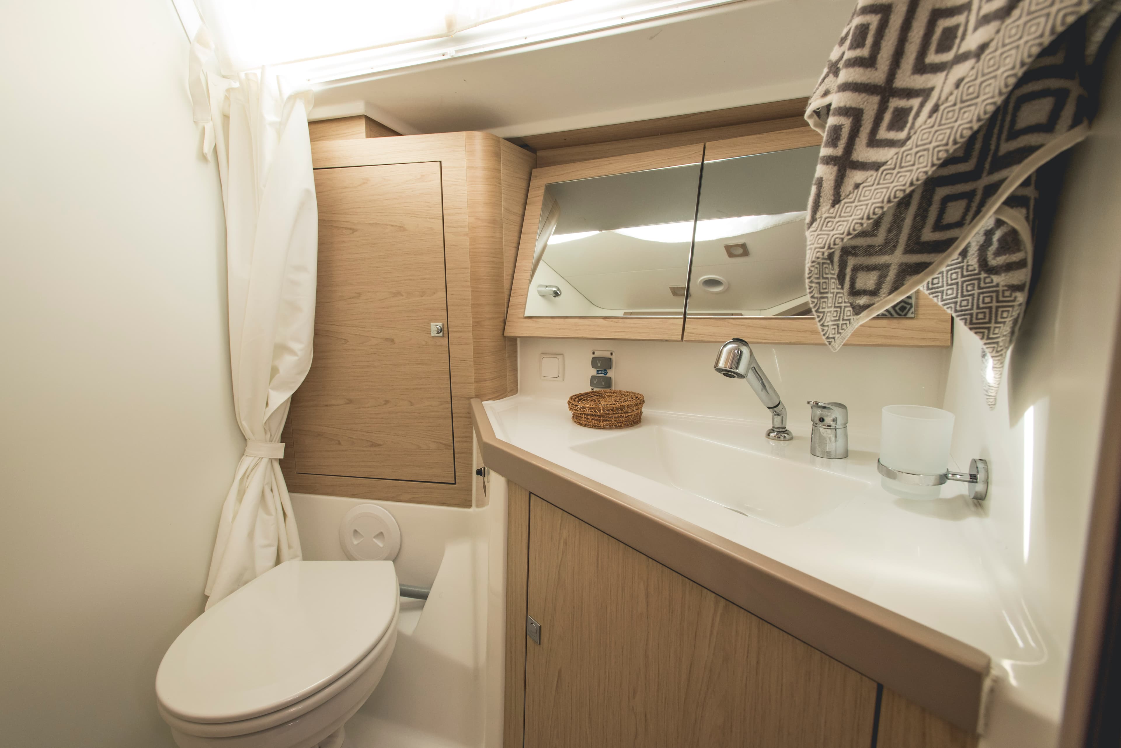 Beneteau Oceanis 45 Ayther - Standard line – bilde 2 av 13