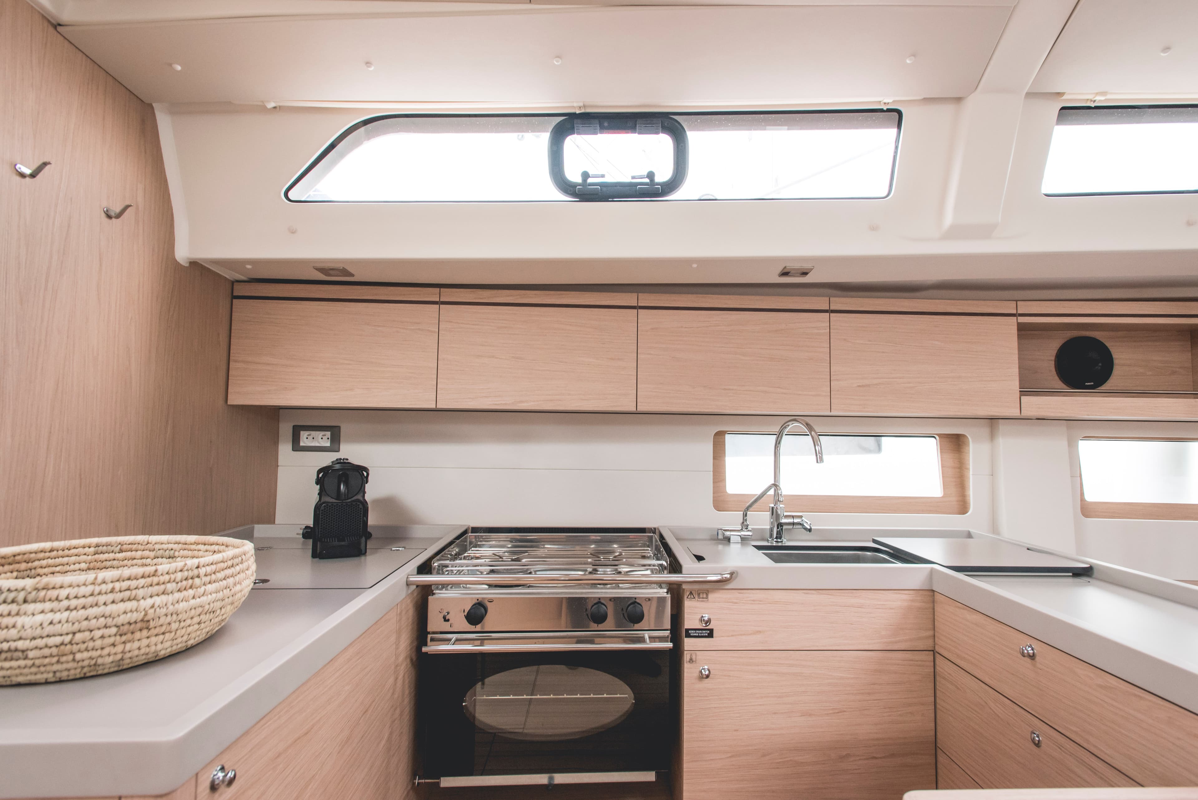 Beneteau Oceanis 51.1 Aphros - Standard Line – bilde 2 av 16