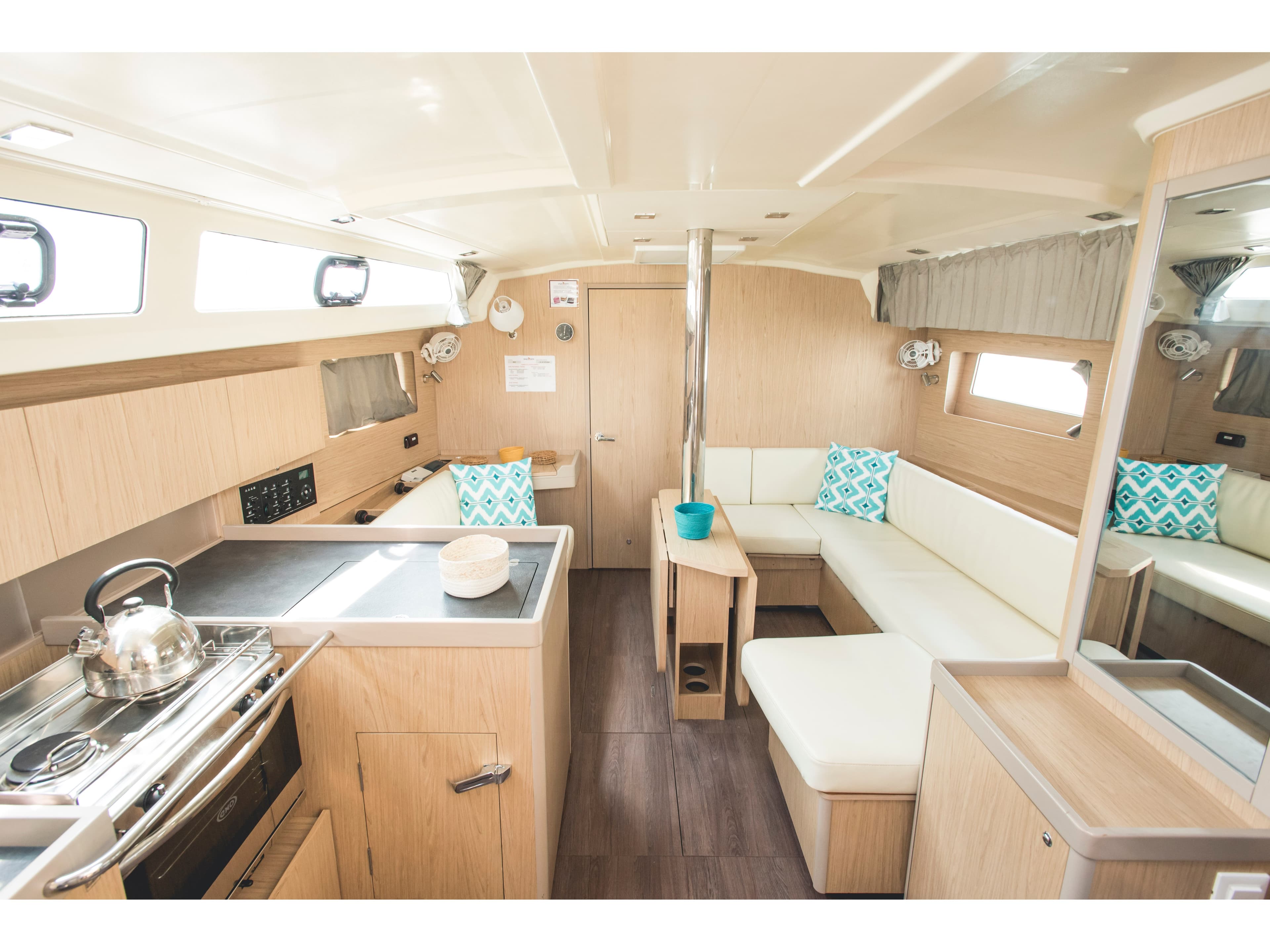 Beneteau Oceanis 41.1 Hydros - Standard line – bilde 2 av 9
