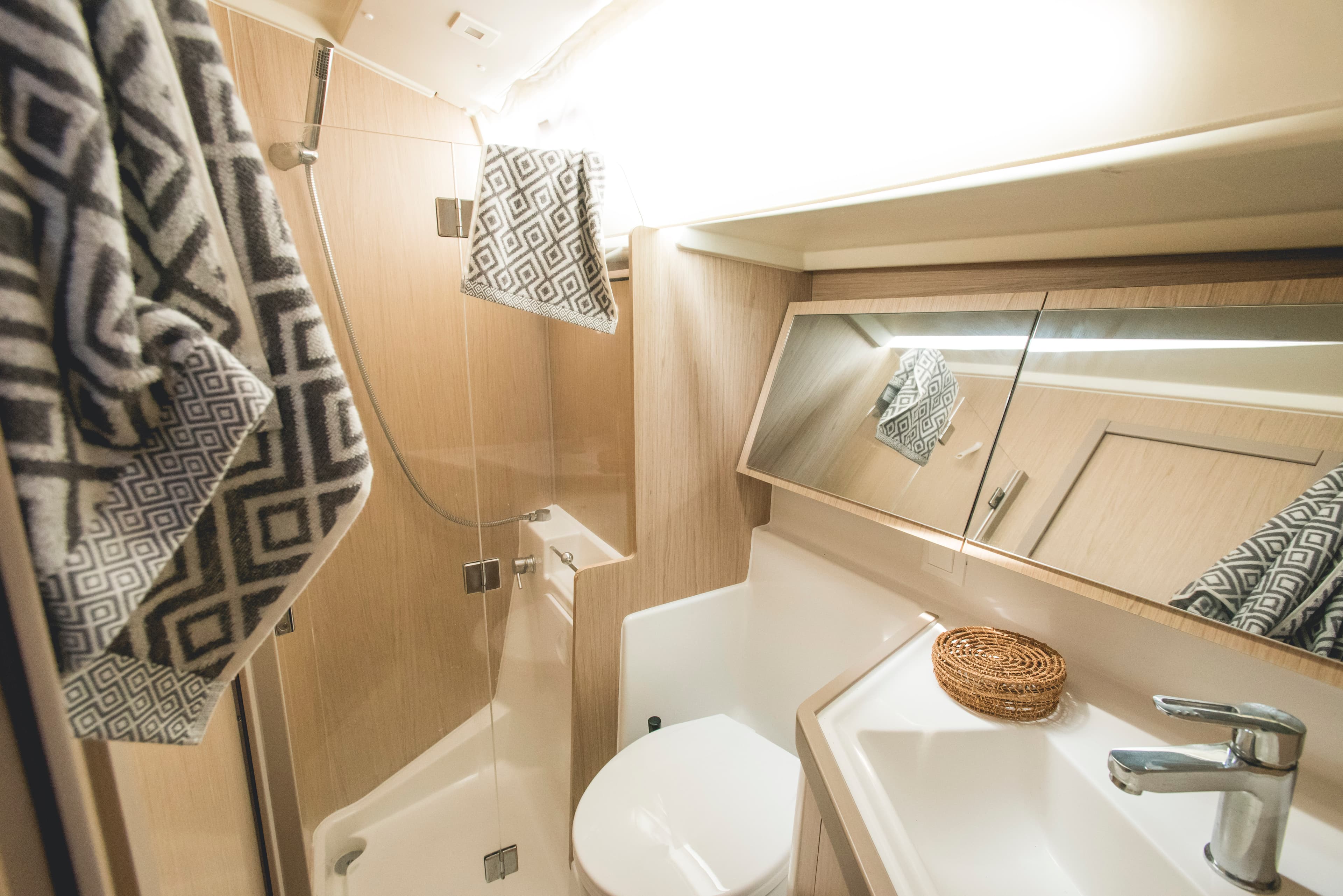 Beneteau Oceanis 41.1 Hydros - Standard line – bilde 4 av 9