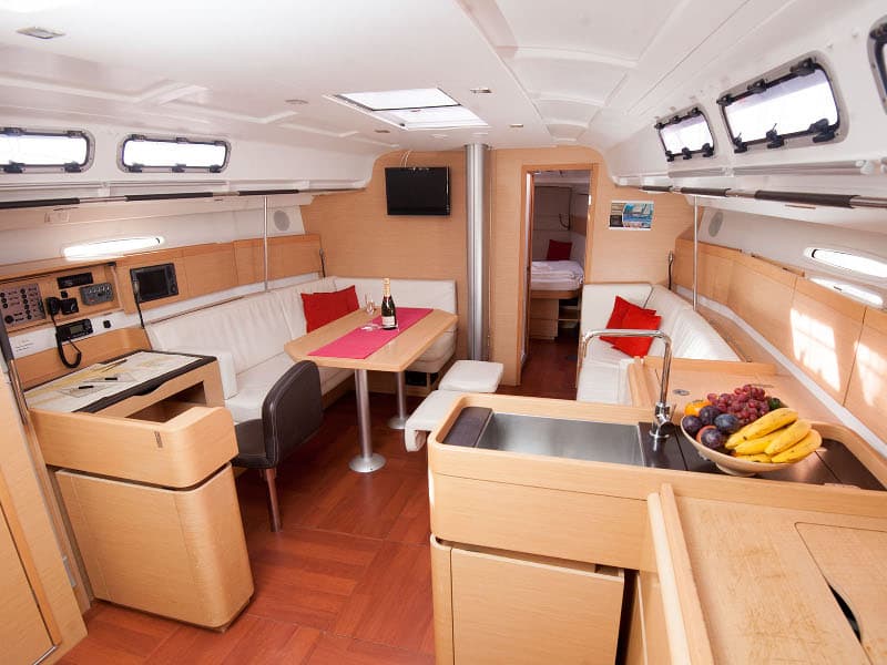 Beneteau First 45 URANIA – bilde 2 av 10
