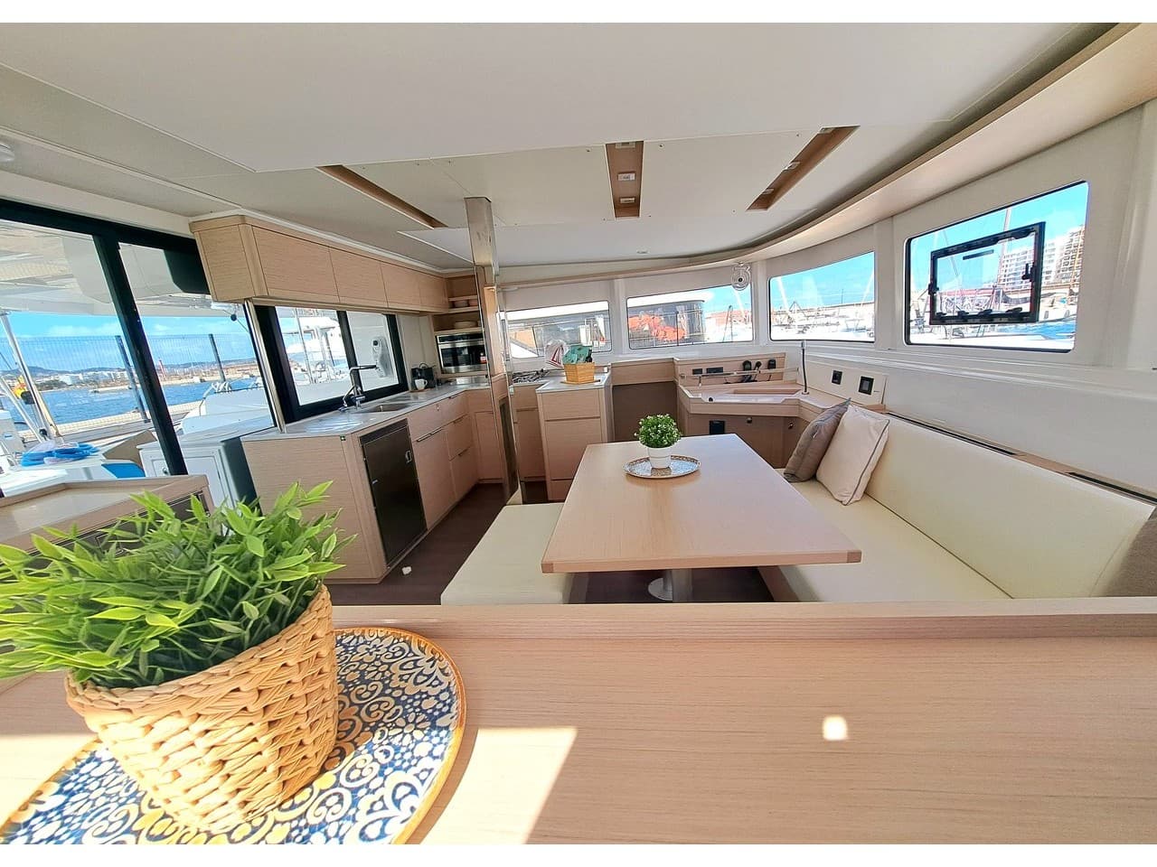 Lagoon 46 Silver Elli – bilde 2 av 18