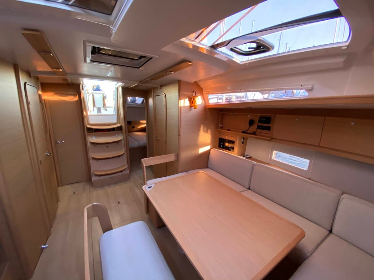 Dufour 430 Blue Moon 1 – bilde 2 av 9