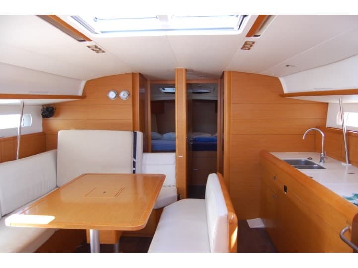 Jeanneau Sun Odyssey 519 Alboran Champagne (Radazul) – bilde 2 av 3