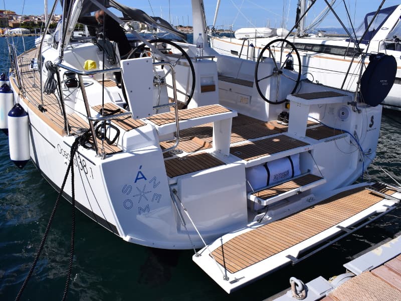 Beneteau Oceanis 38 Ánemos – bilde 3 av 5