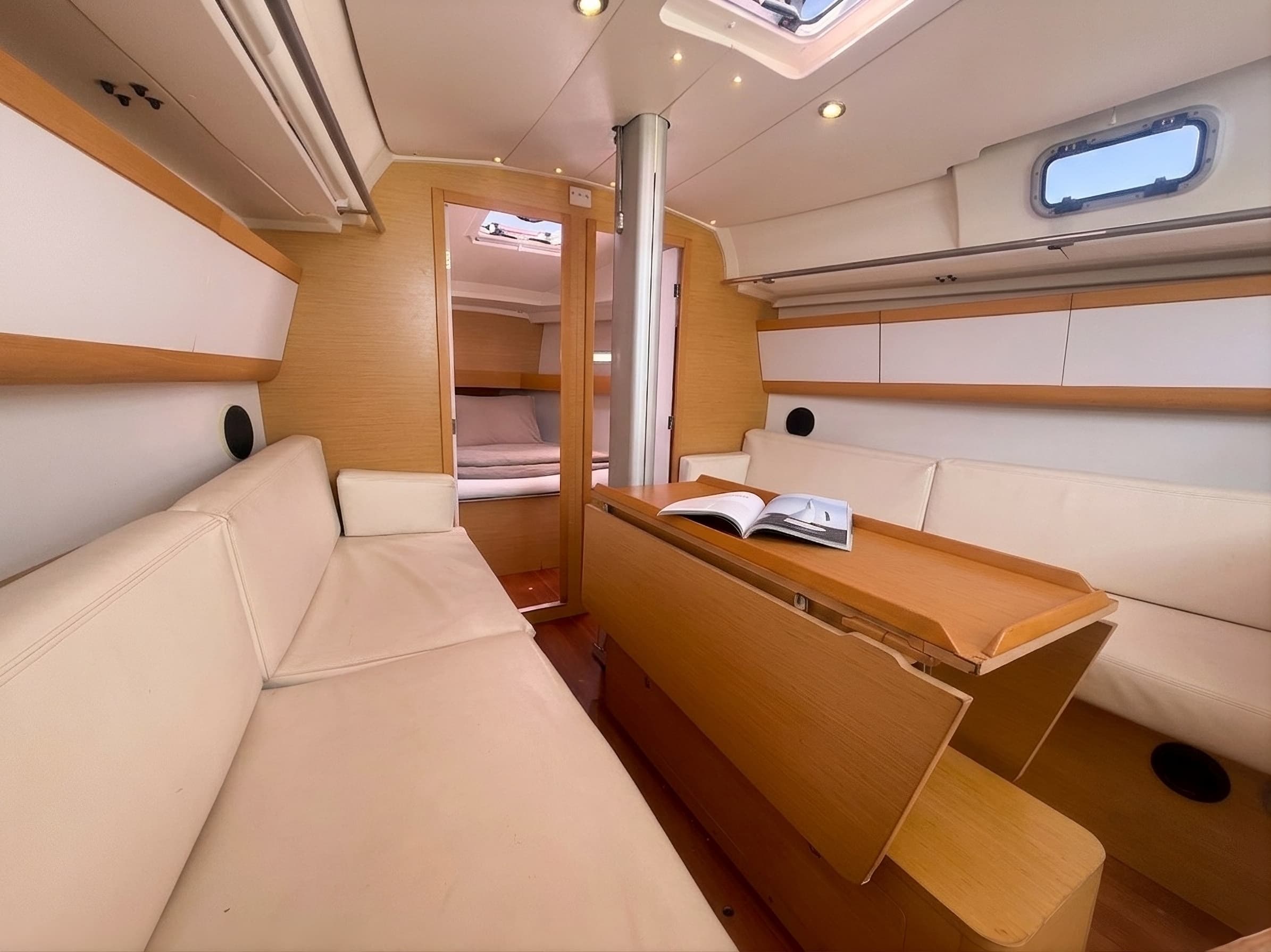 Beneteau First 35 NIKE – bilde 5 av 22