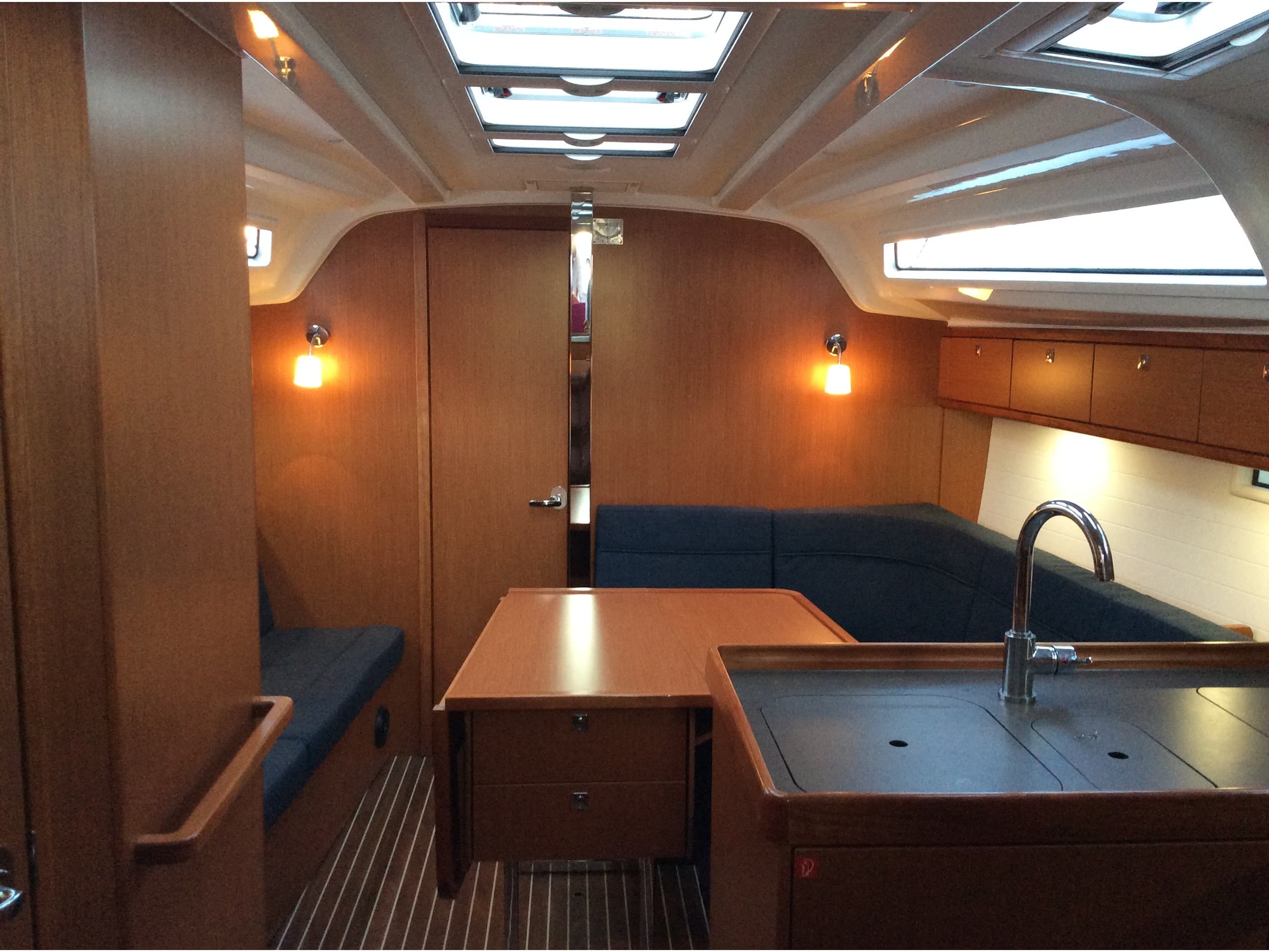 Bavaria Cruiser 37 Florentia – bilde 2 av 3