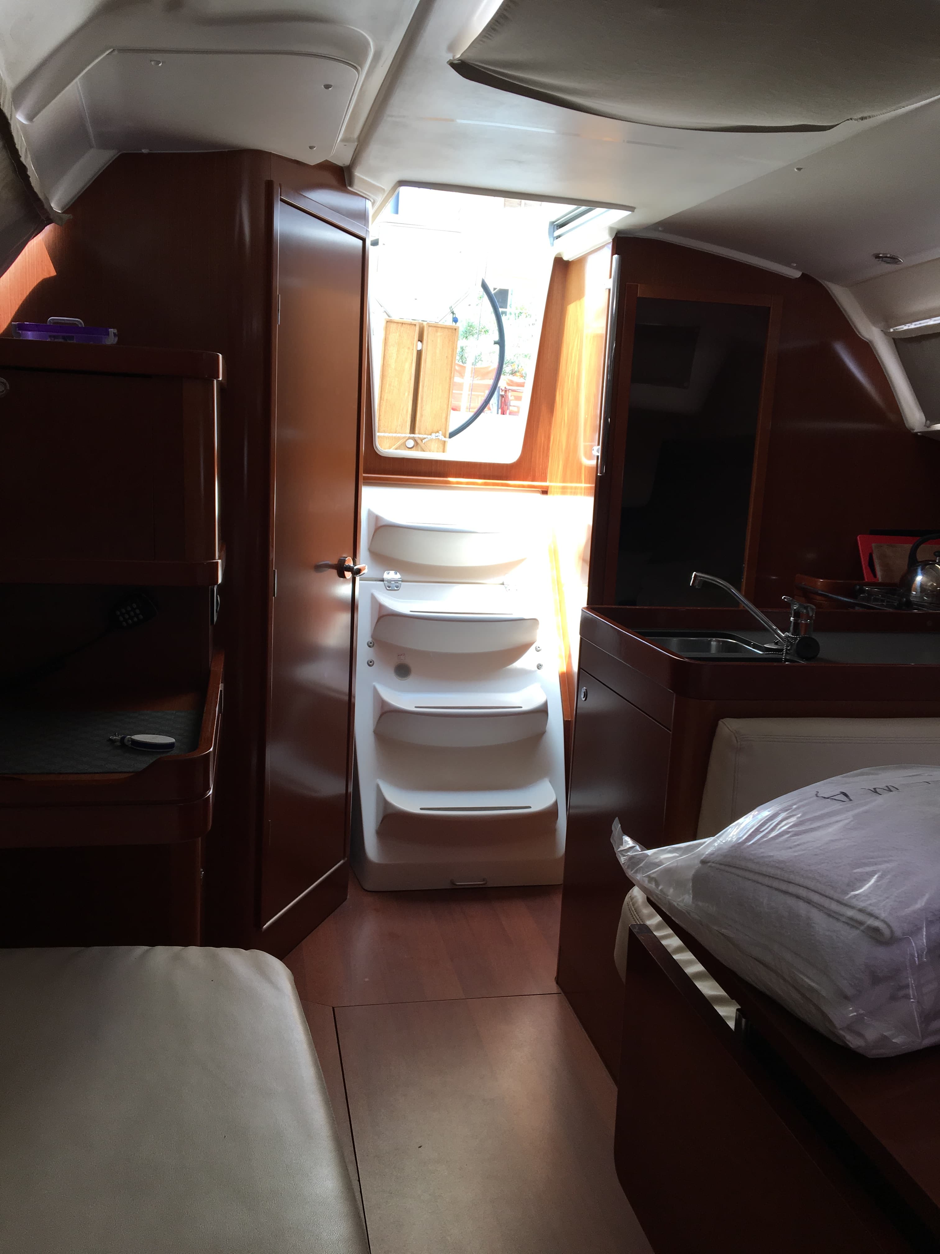 Beneteau Oceanis 34 Calma – bilde 5 av 6