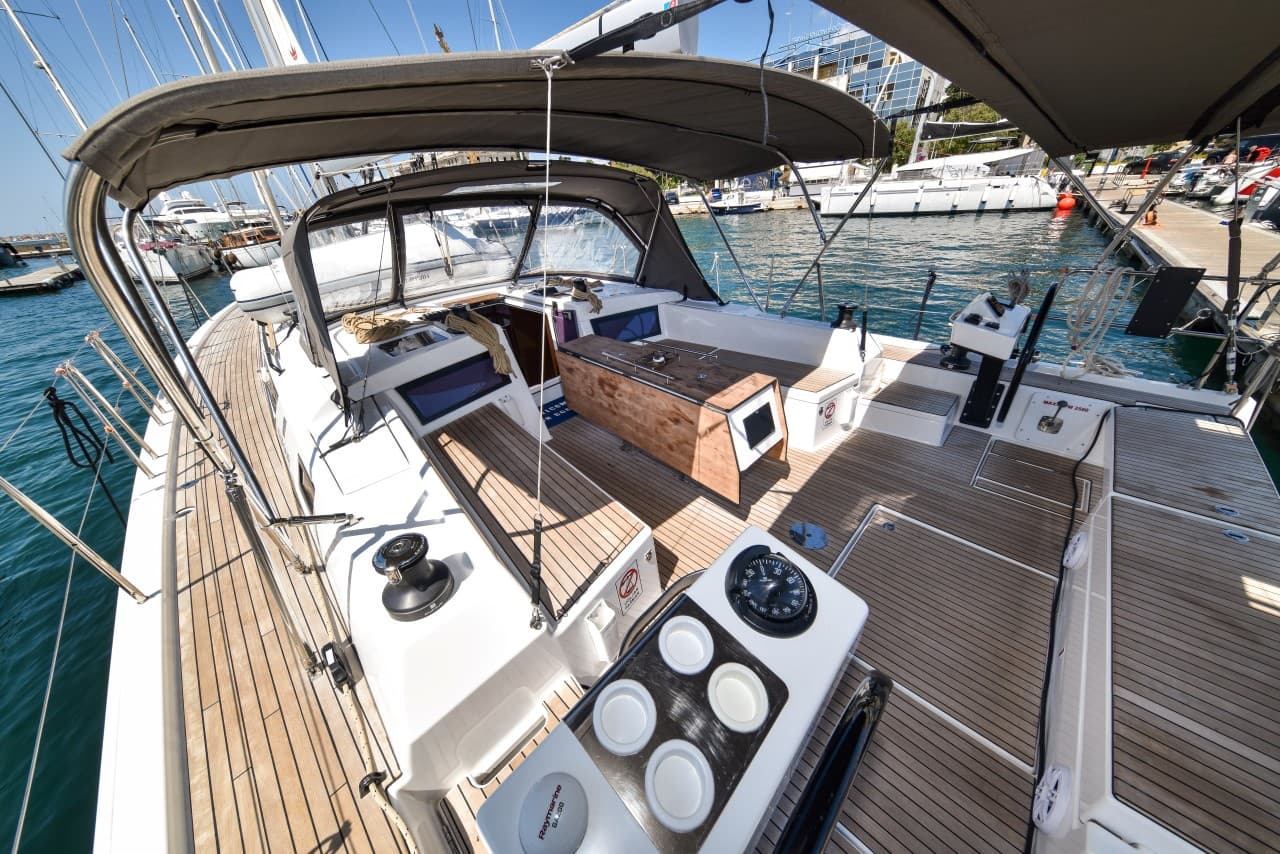 Dufour 470 La Familia – bilde 4 av 28