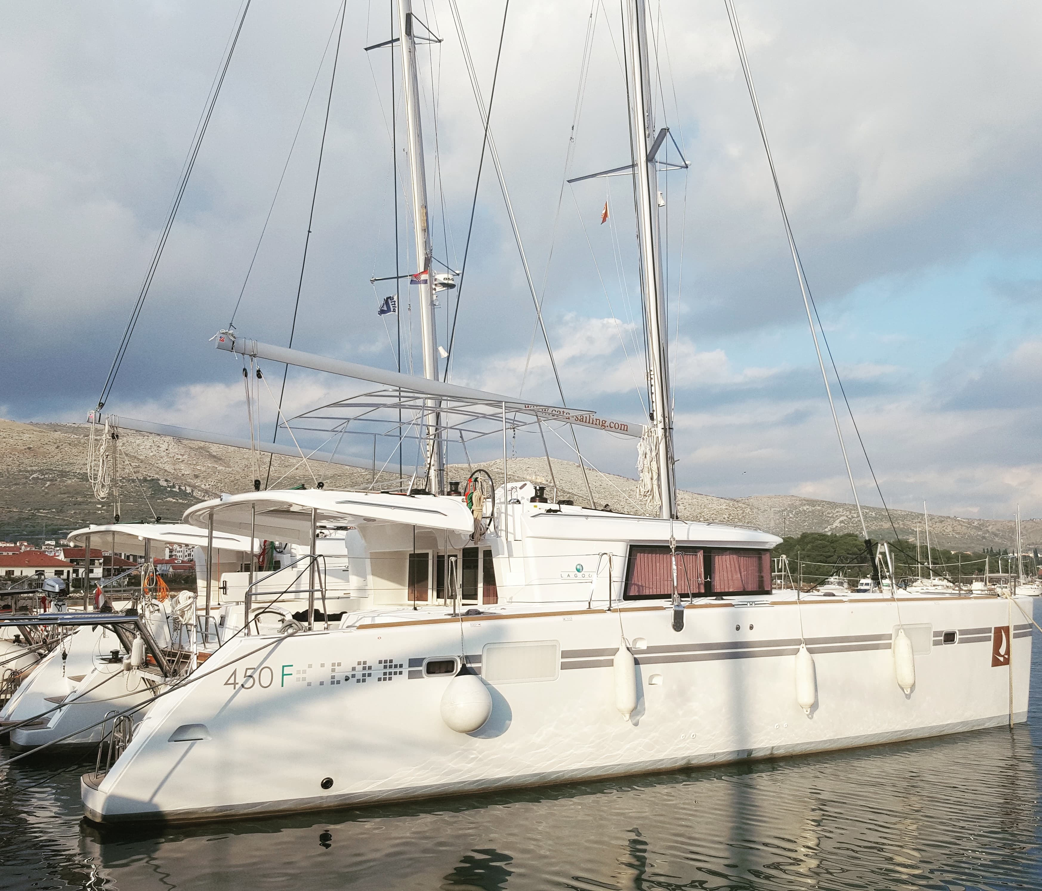 Lagoon 450 Fly BRIGHT MOON
