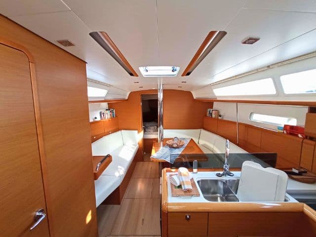 Jeanneau Sun Odyssey 379 SO379-14L – bilde 2 av 3