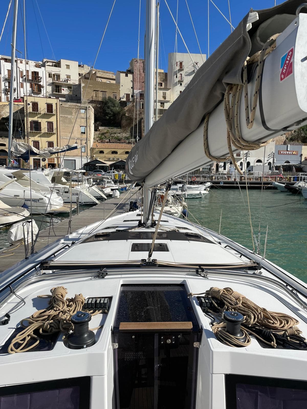 Dufour 470 Egusa – bilde 3 av 24