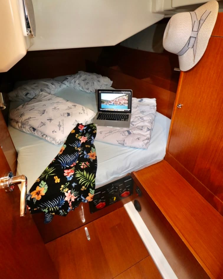 Beneteau Oceanis 41.1 MALA NEVINA – bilde 4 av 10