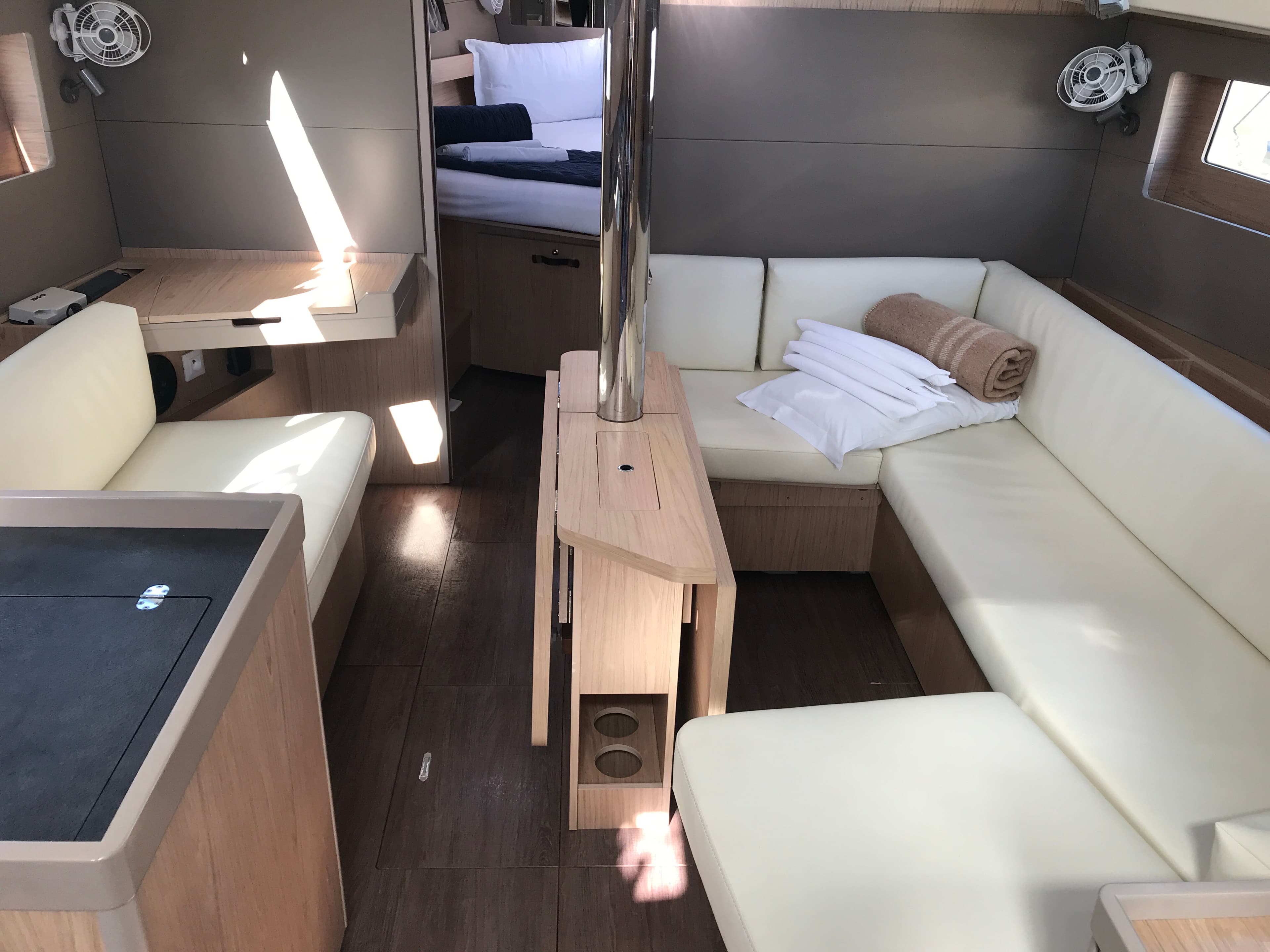 Beneteau Oceanis 41.1 Perseus – bilde 2 av 15
