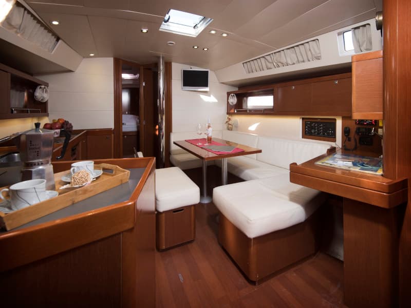 Beneteau Oceanis 45 FRIDA – bilde 3 av 11