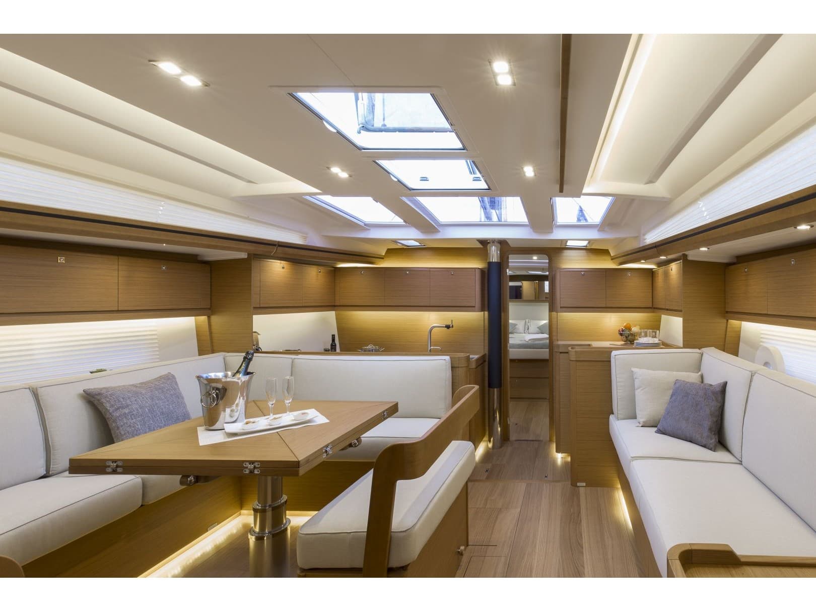 Dufour 520 Grand Large Calypso – bilde 2 av 3