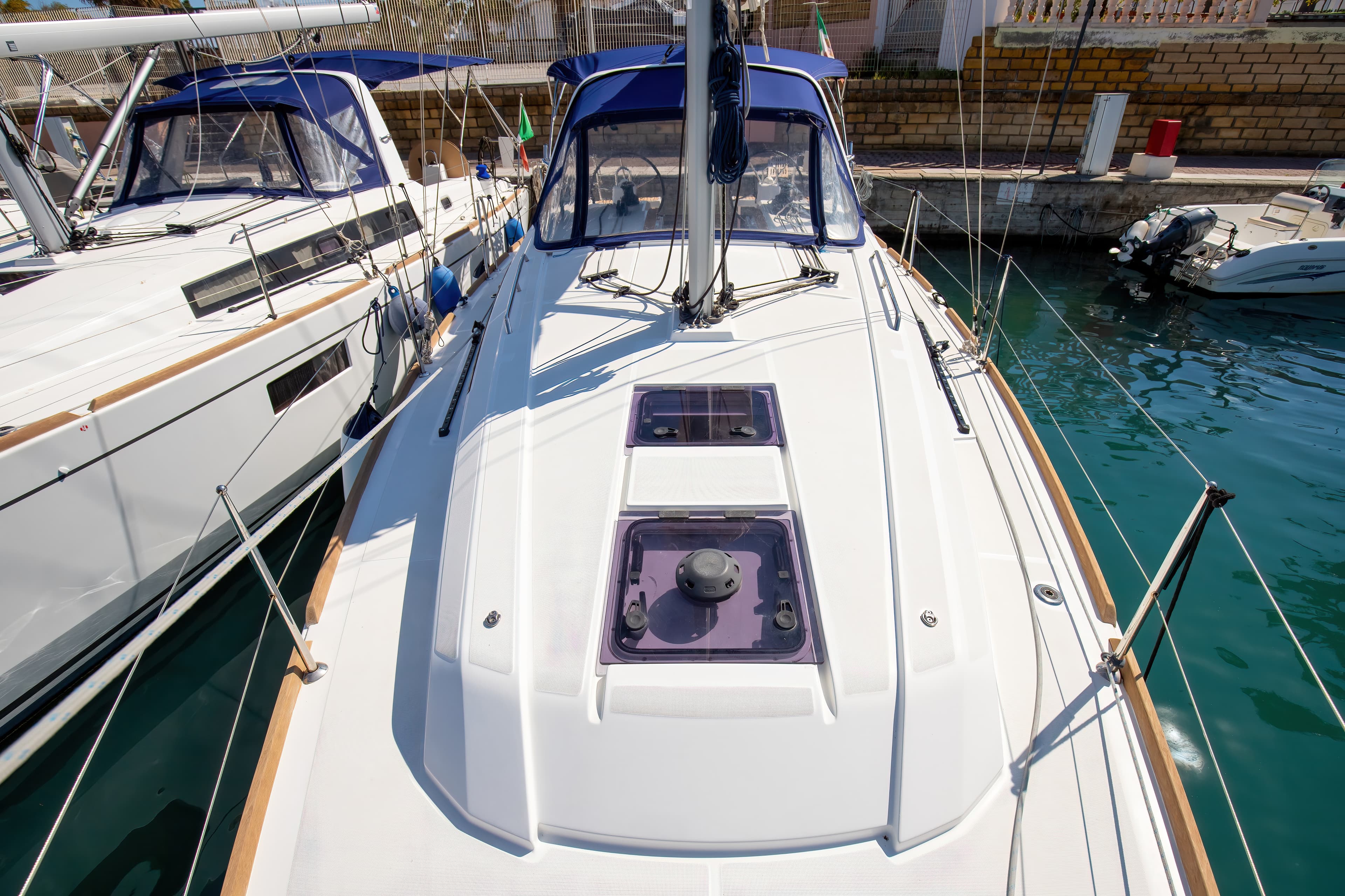 Beneteau Oceanis 35.1 Levante - Standard line – bilde 2 av 25