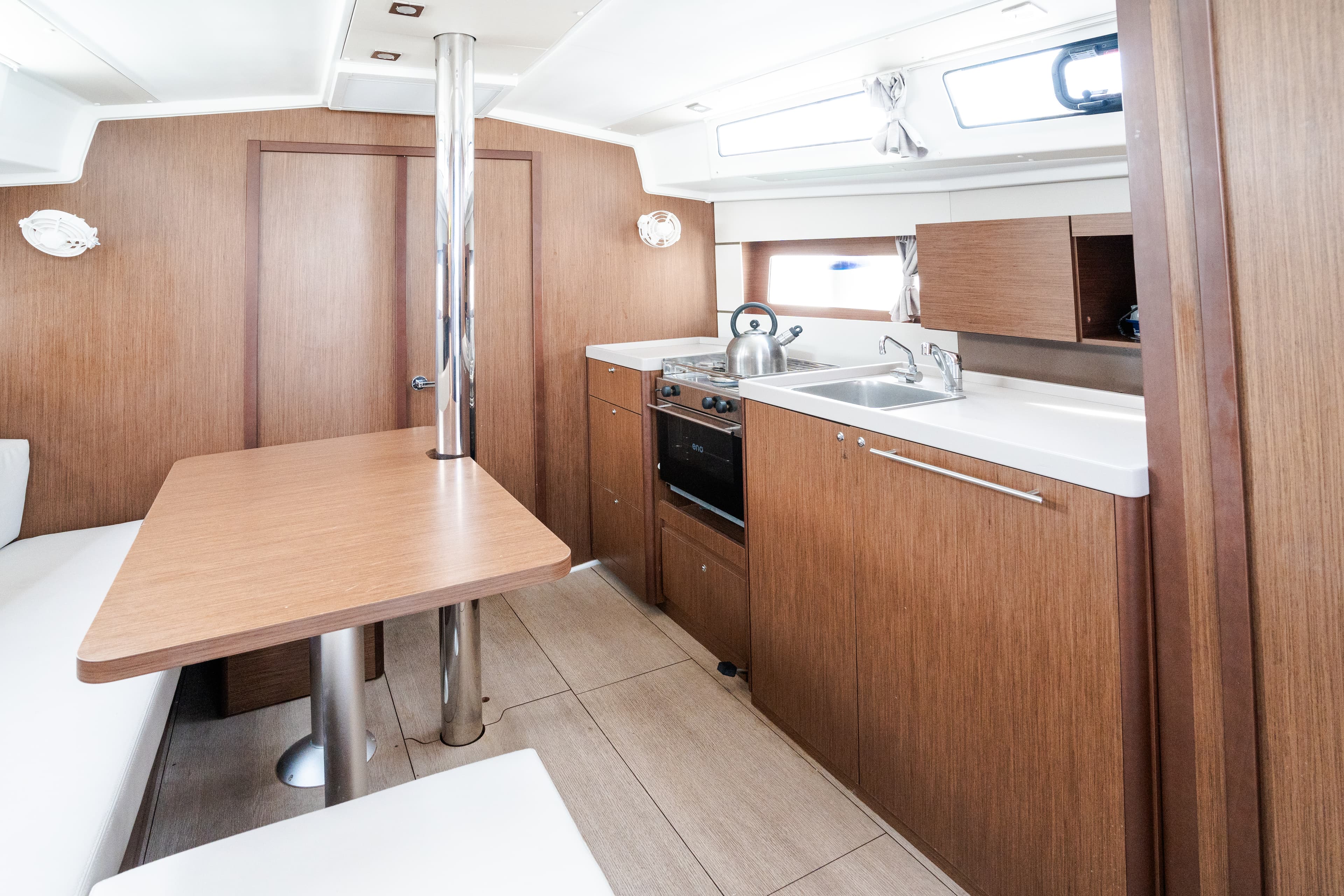Beneteau Oceanis 38.1 Meli - Comfort line – bilde 4 av 28