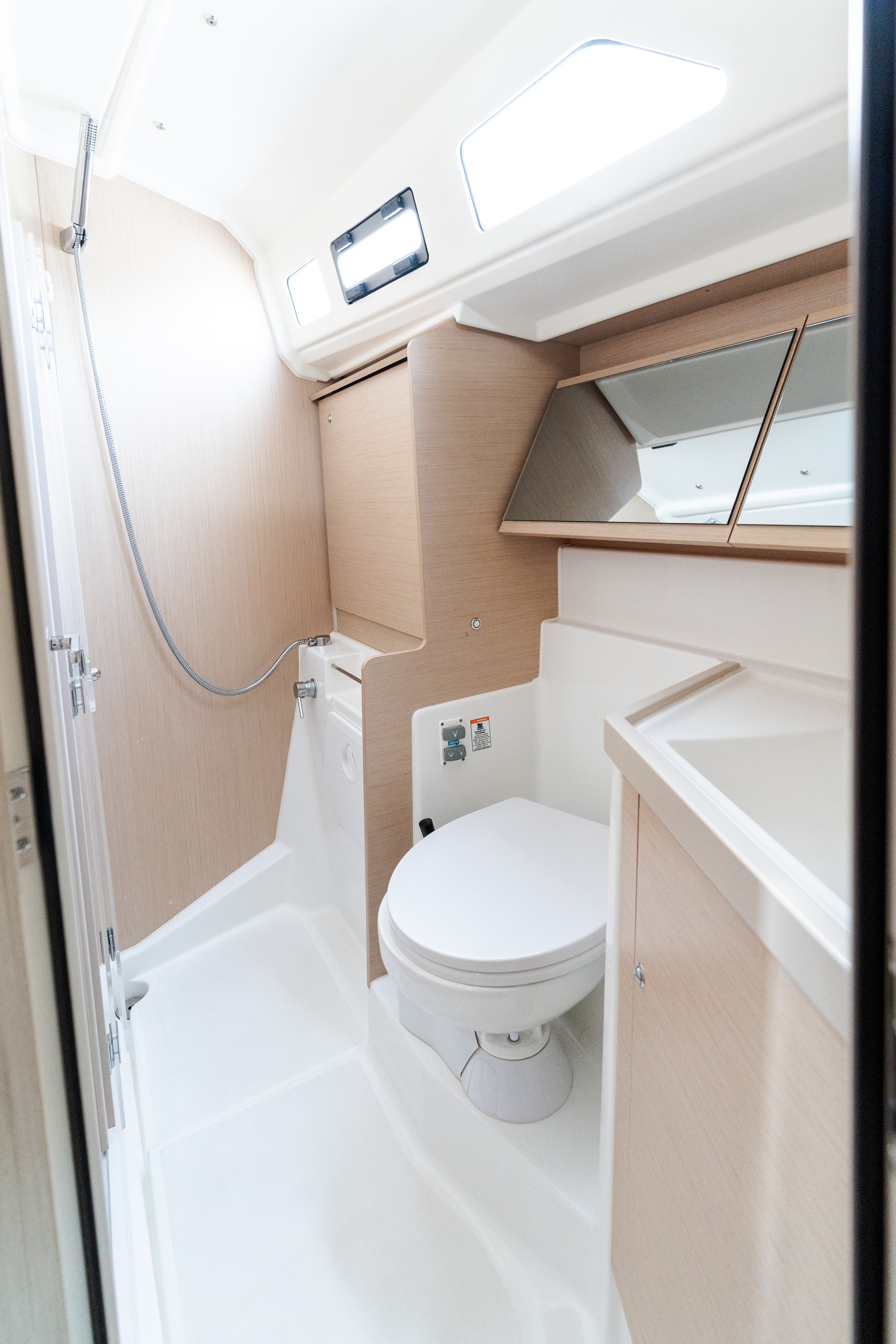 Beneteau Oceanis 40.1 Clio - Standard Line – bilde 2 av 27