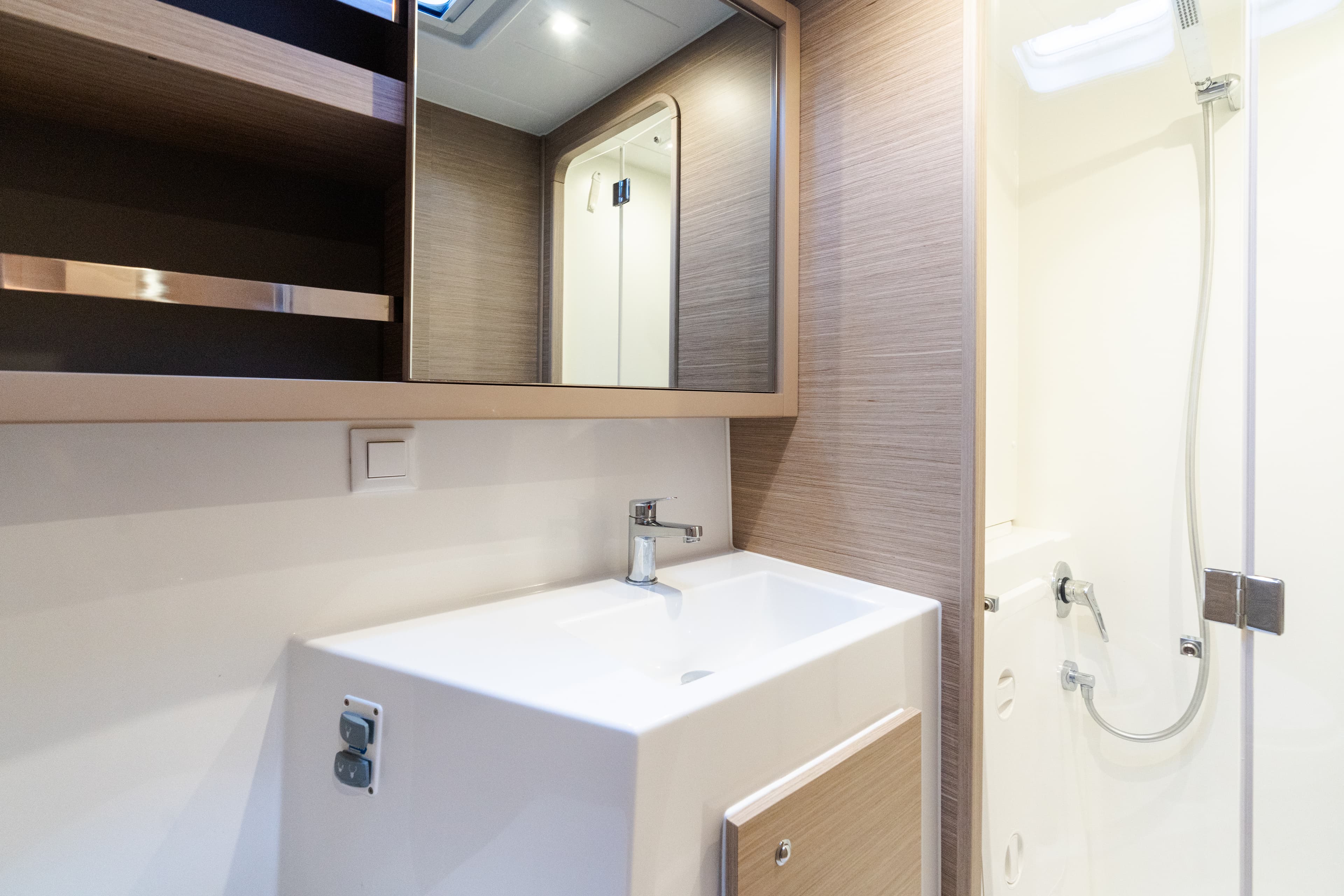 Lagoon 42 Sirius - Comfort Line – bilde 3 av 26