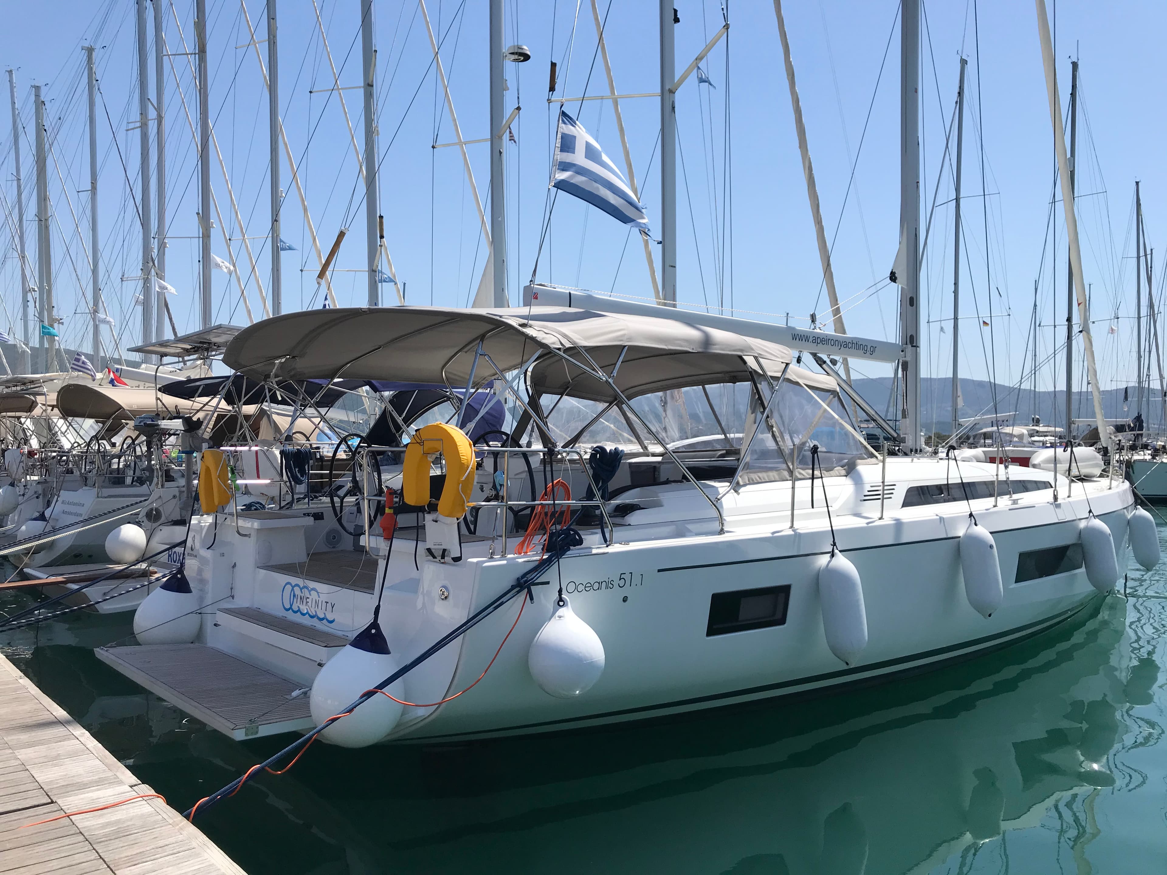 Beneteau Oceanis 51.1 Infinity – bilde 2 av 28