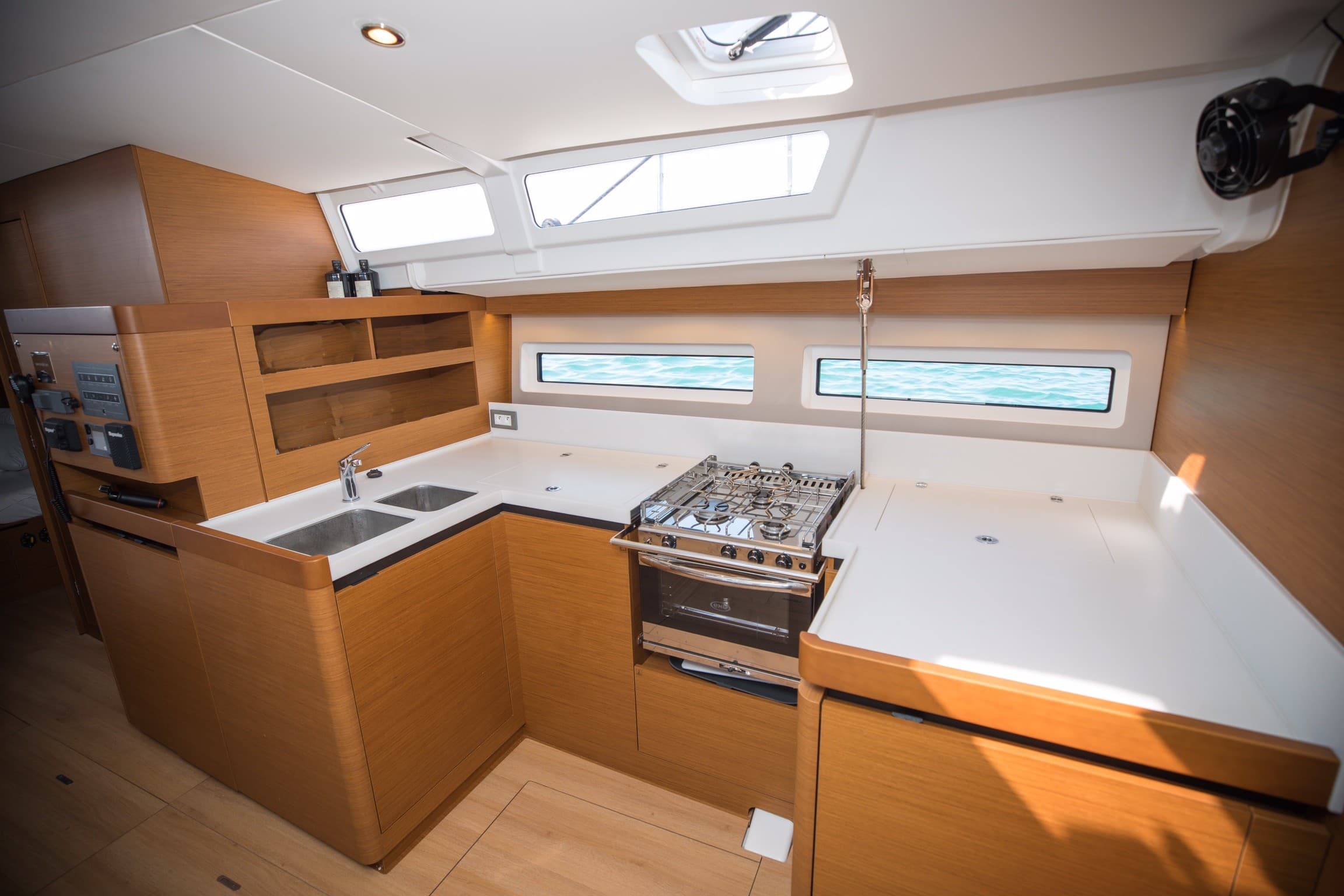 Jeanneau Sun Odyssey 490 MAD KISS – bilde 2 av 7