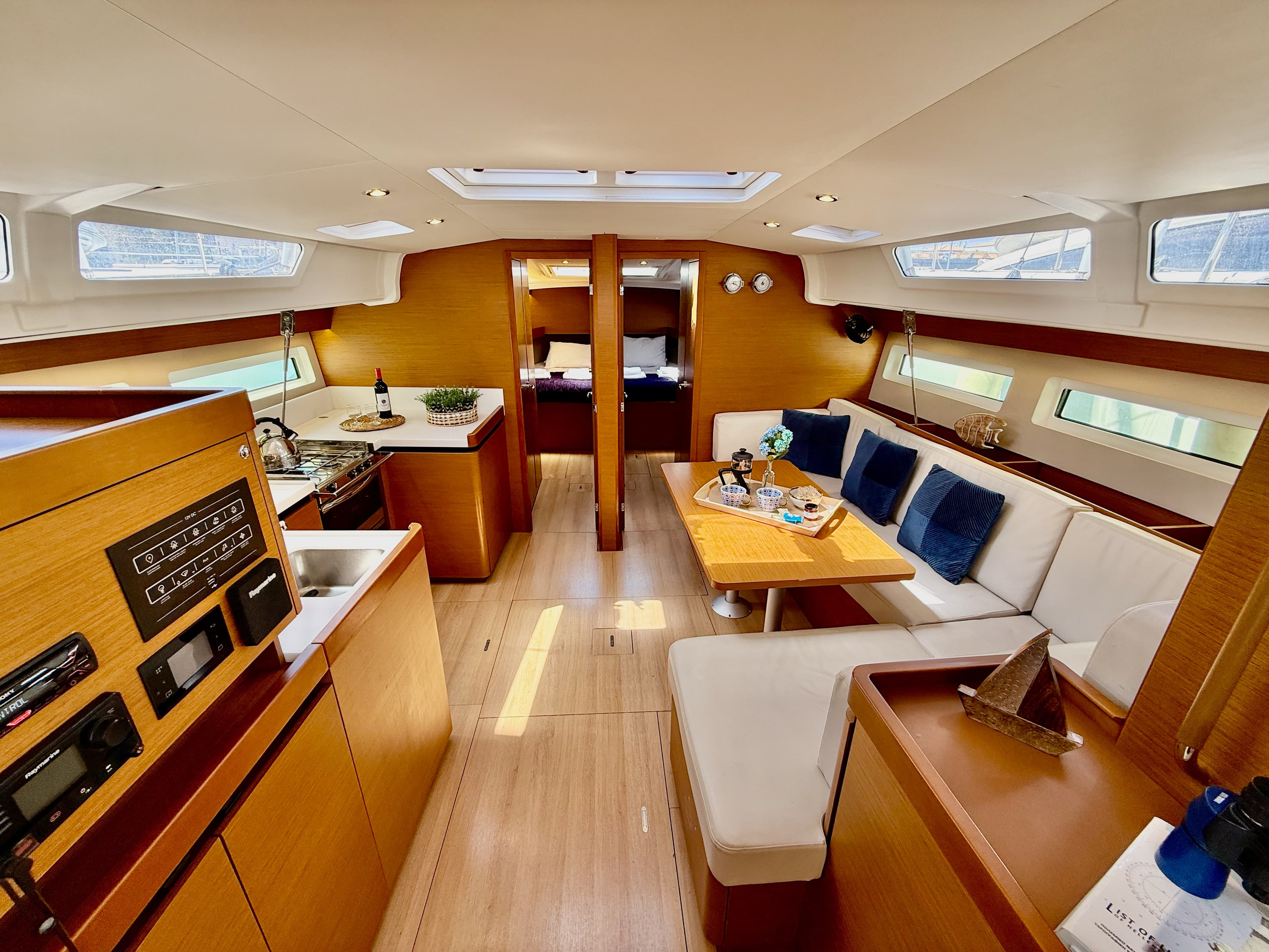 Jeanneau Sun Odyssey 490 YADA – bilde 2 av 3