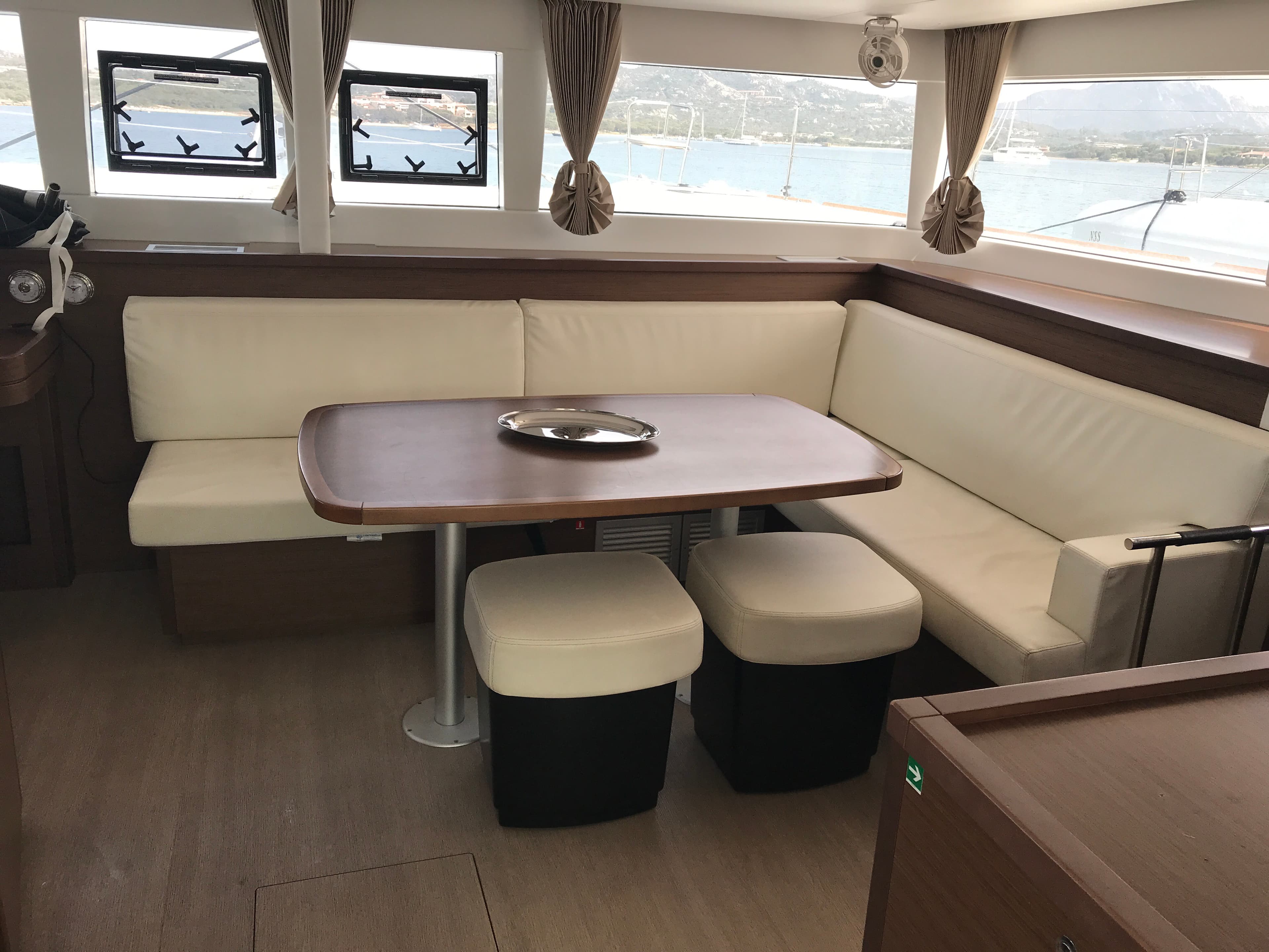 Lagoon 450 Fly Cor Caroli – bilde 4 av 17