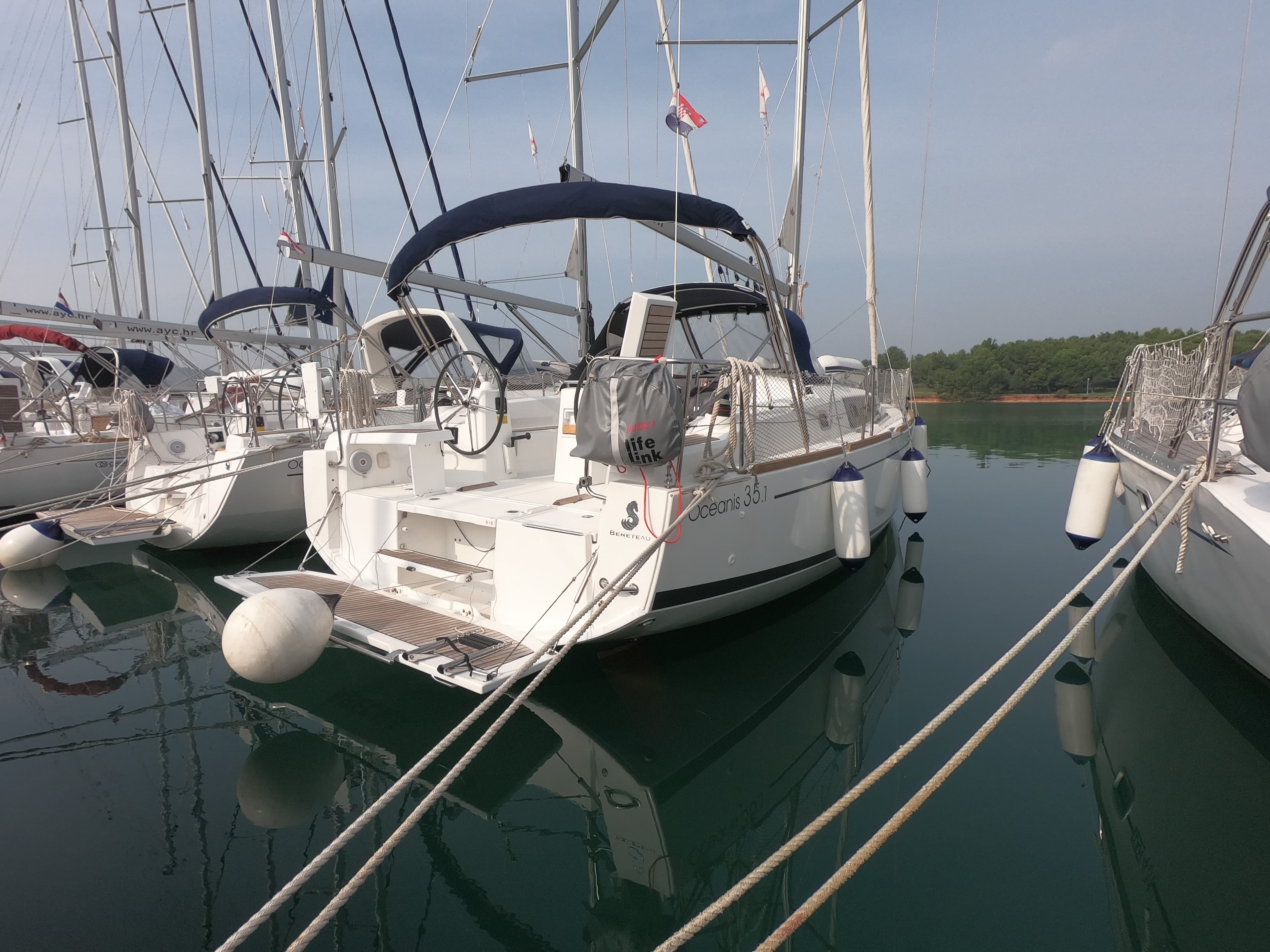 Beneteau Oceanis 35.1 Abeona