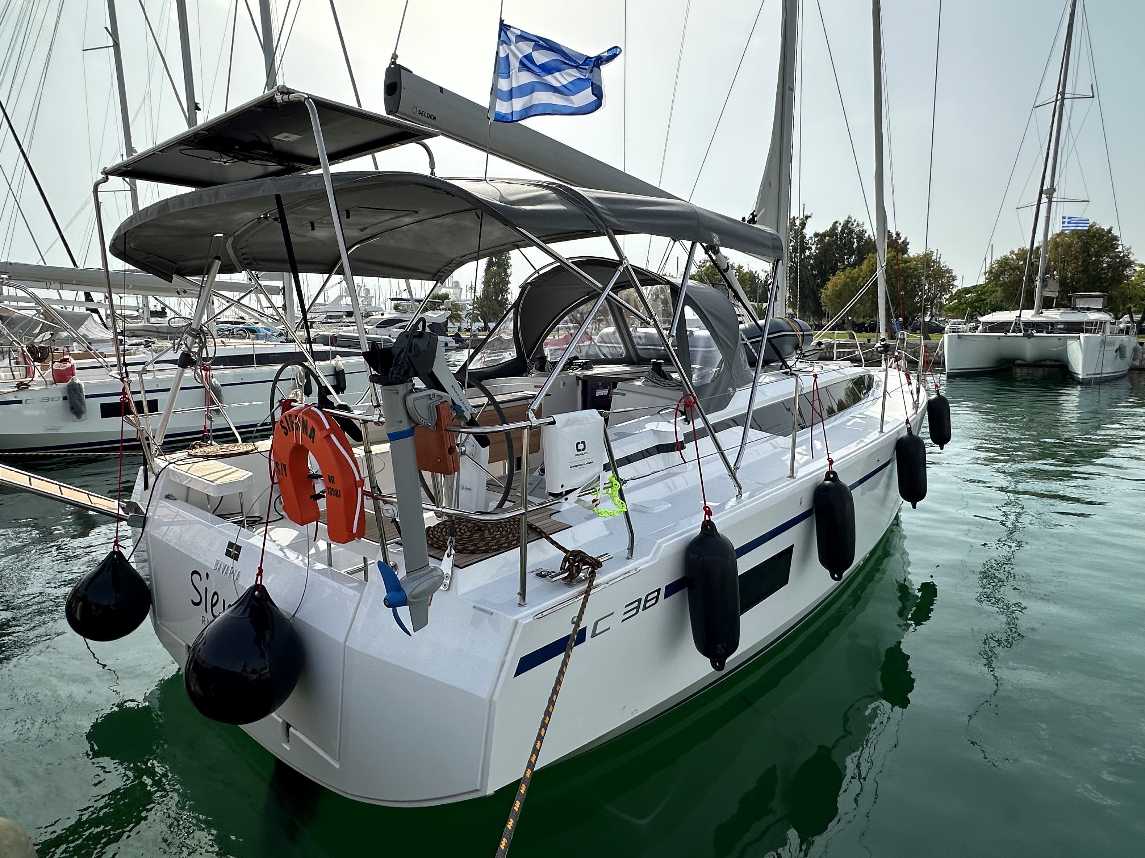 Bavaria C38 S/Y Sienna – bilde 2 av 18