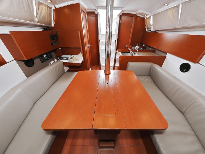 Beneteau Oceanis 35.1 IDILA – bilde 4 av 57