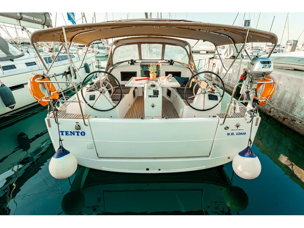 Jeanneau Sun Odyssey 410 TENTO