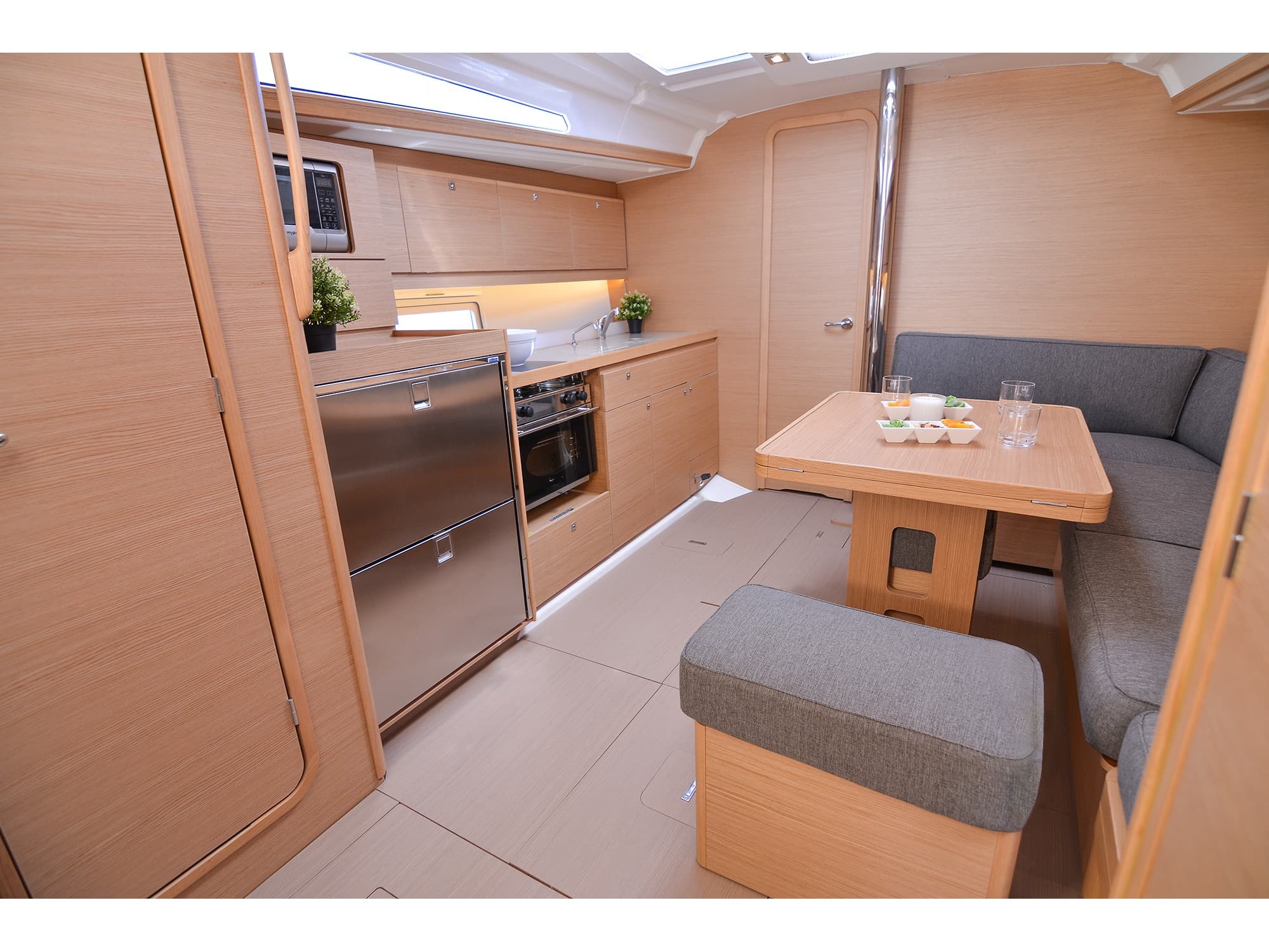 Dufour 390 Grand Large Bellini – bilde 2 av 3