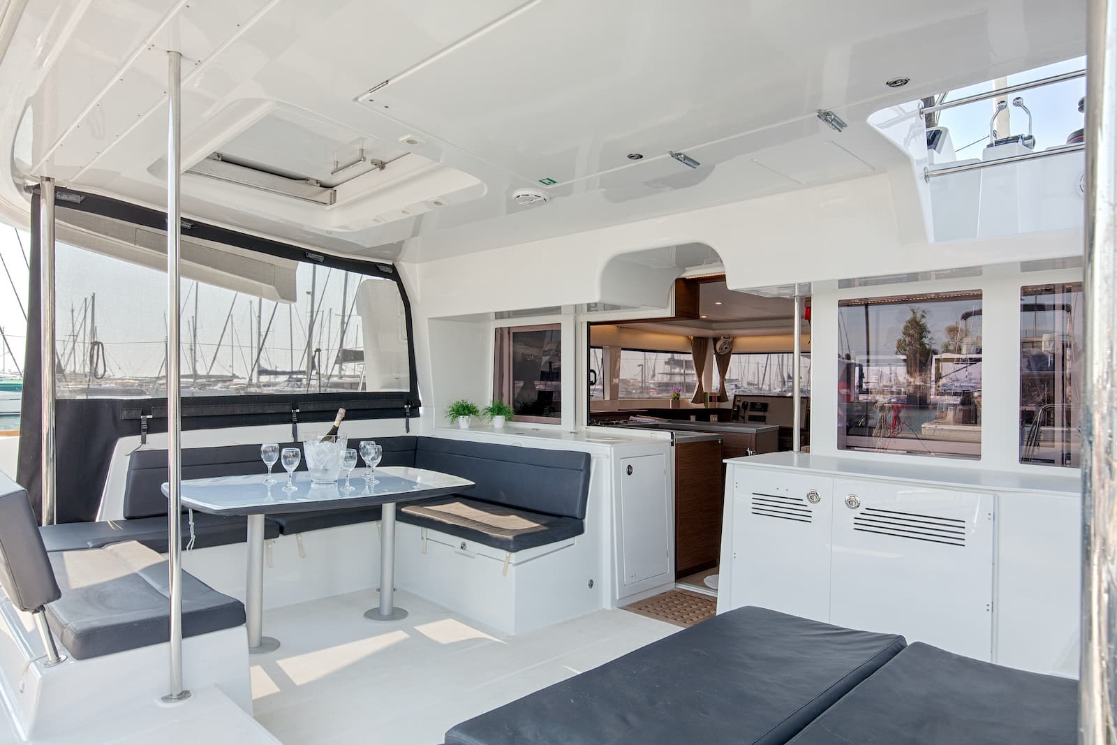 Lagoon 450 Fly Relax – bilde 4 av 18
