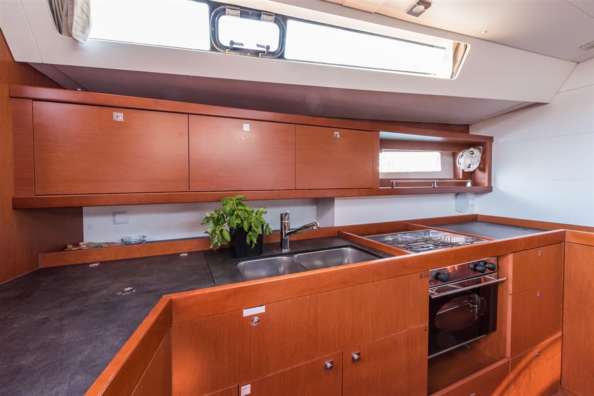 Beneteau Oceanis 45 ZOA – bilde 5 av 35