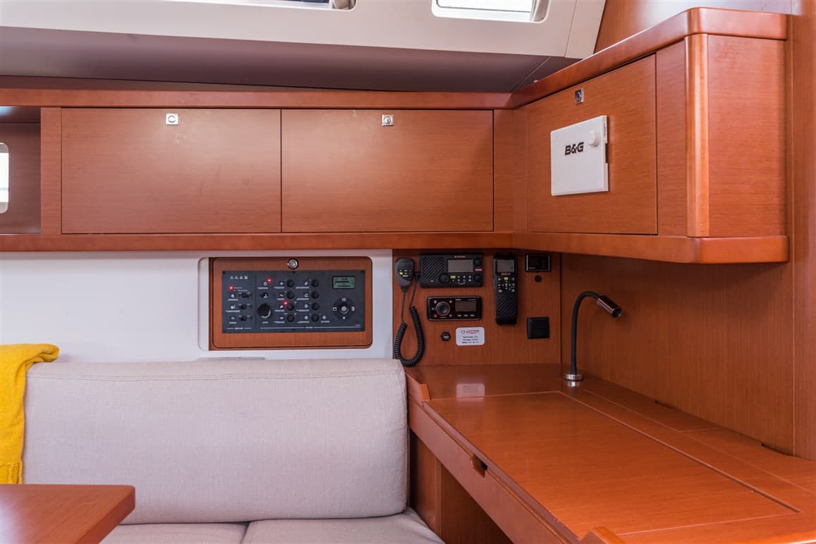 Beneteau Oceanis 45 ZOA – bilde 4 av 35