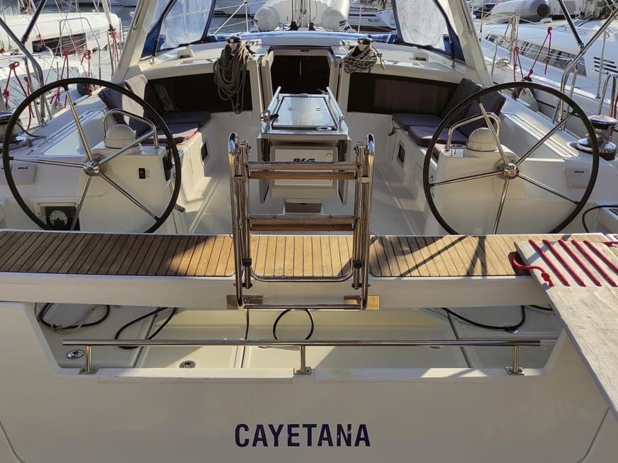 Beneteau Oceanis 48 Cayetana