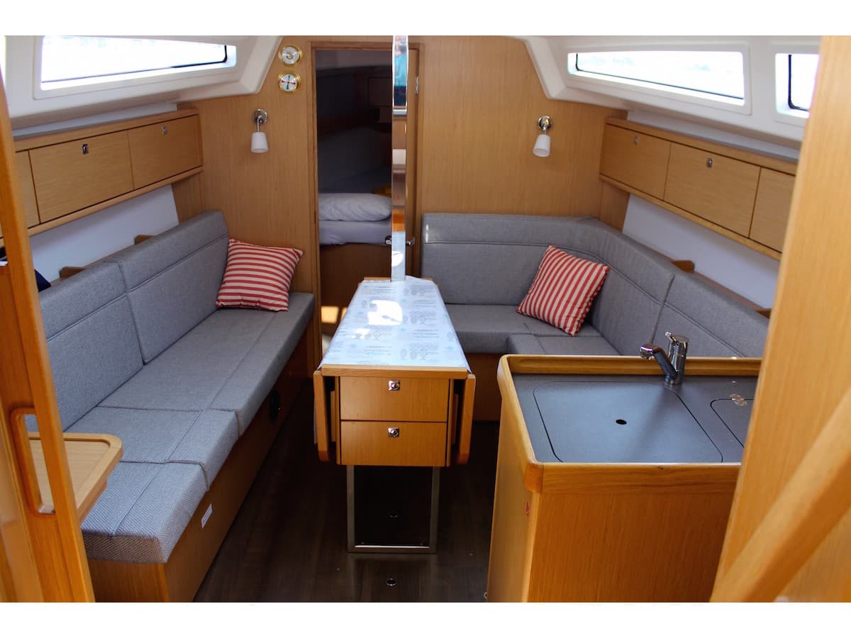 Bavaria 34 Cruiser Why Not 15 – bilde 2 av 10