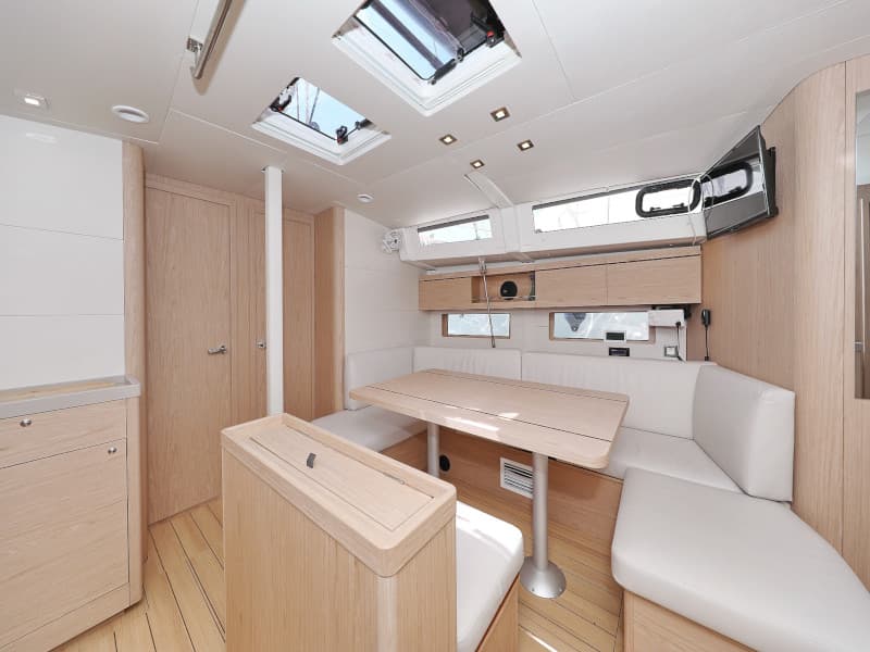 Beneteau Oceanis 46.1 MR. WHITE – bilde 2 av 75