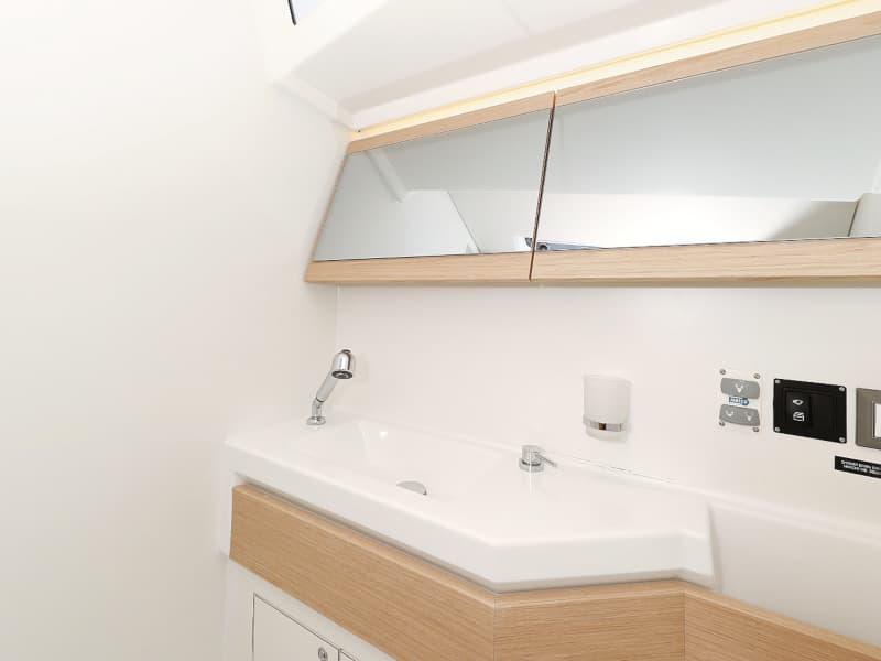 Beneteau Oceanis 46.1 MR. WHITE – bilde 4 av 75