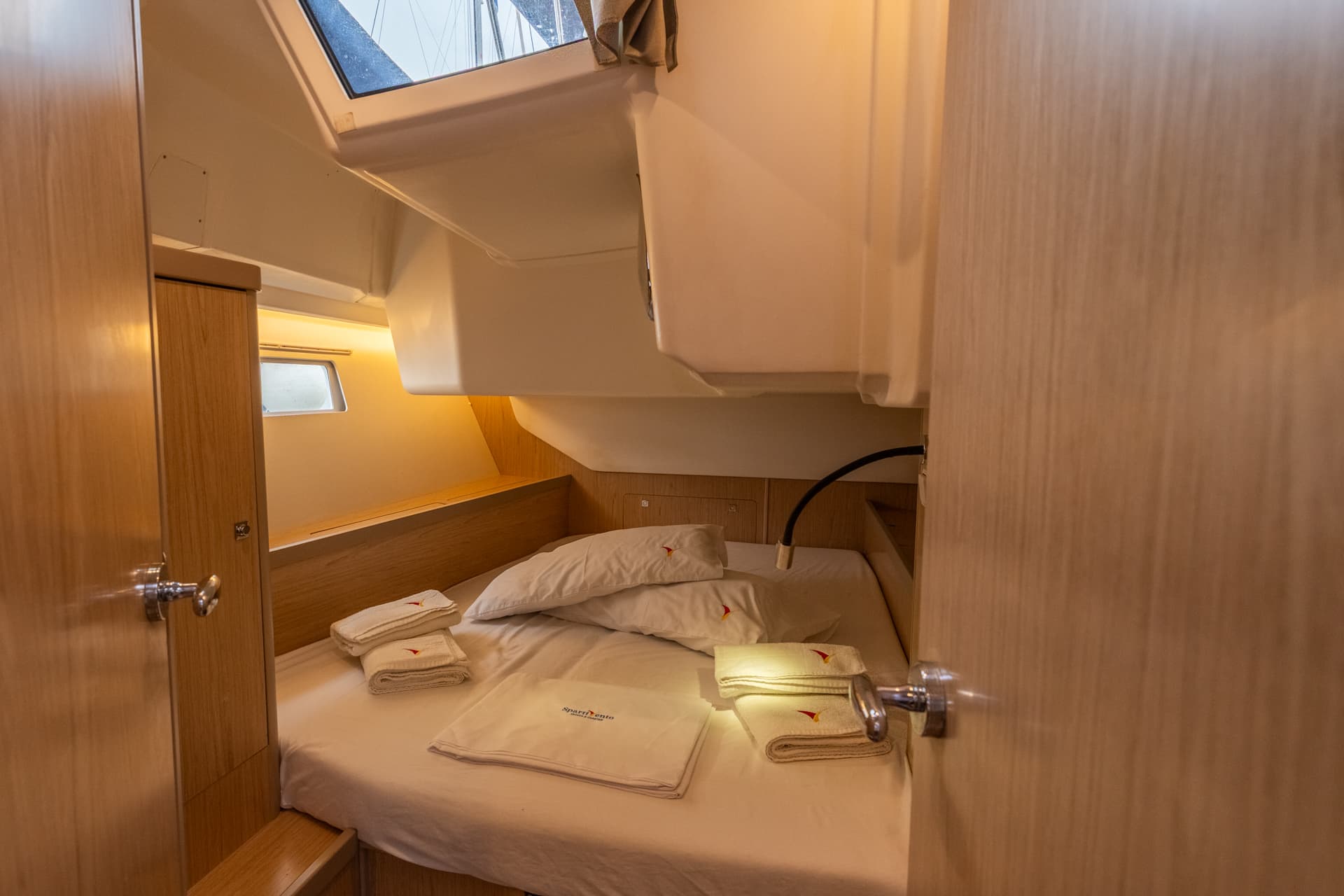 Beneteau Oceanis 45 Asteria - Standard line – bilde 4 av 25