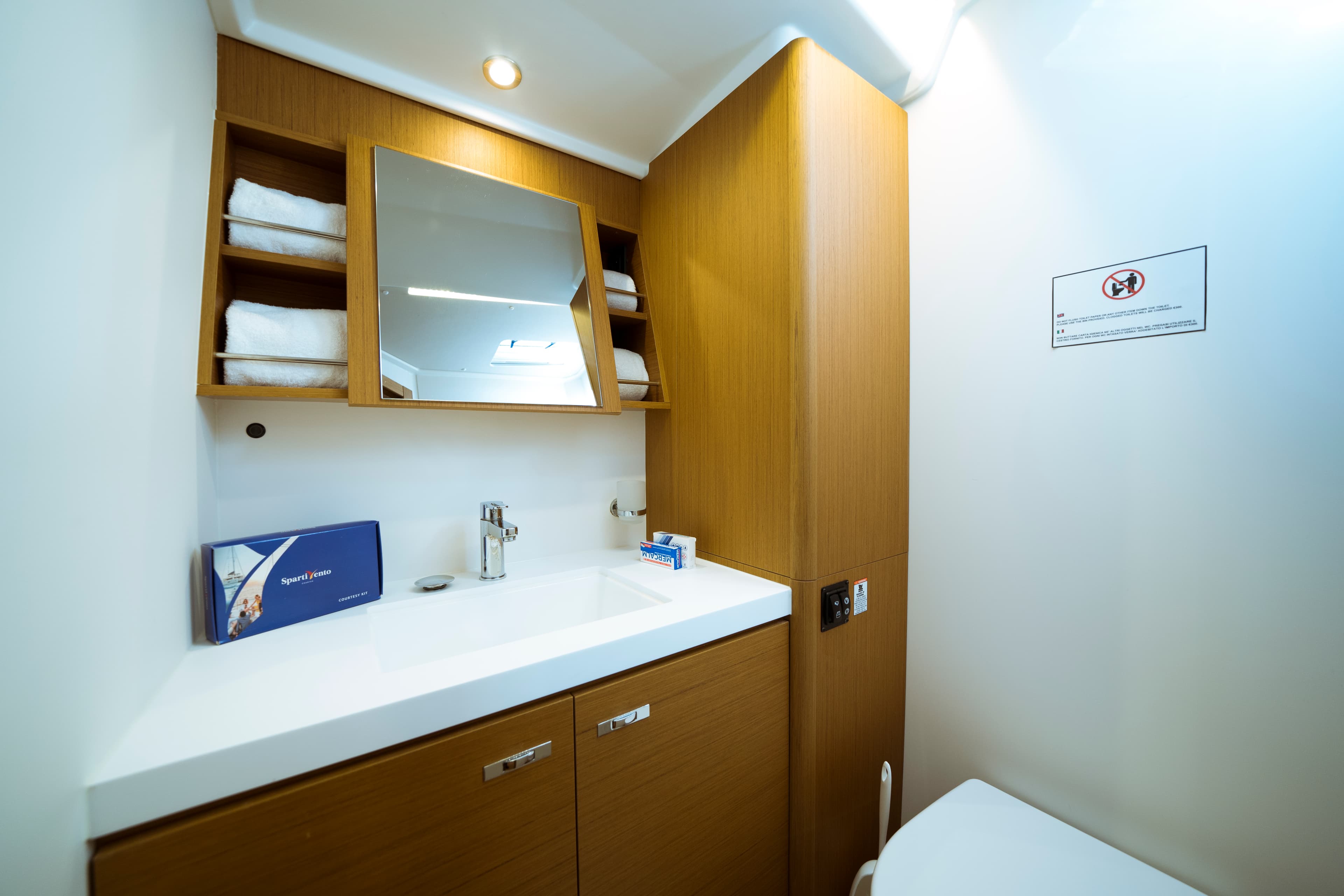 Beneteau First 53 Ottima - Premium Crewed line – bilde 2 av 13