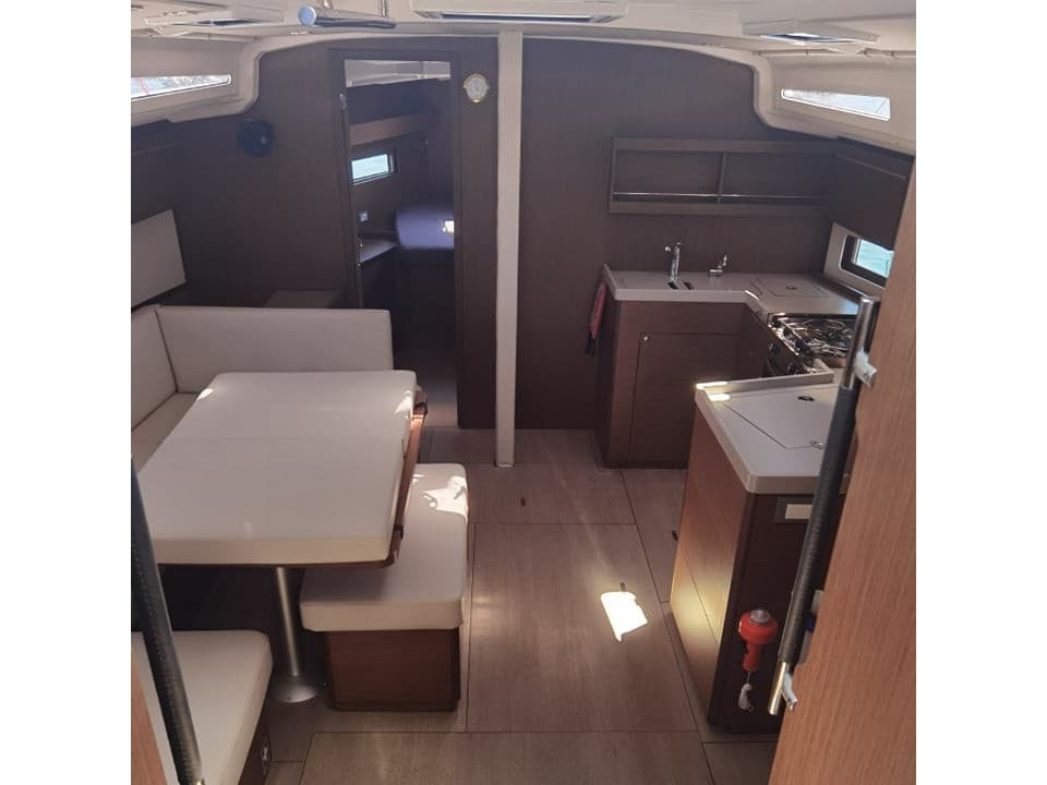 Beneteau Oceanis 40.1 – bilde 5 av 17