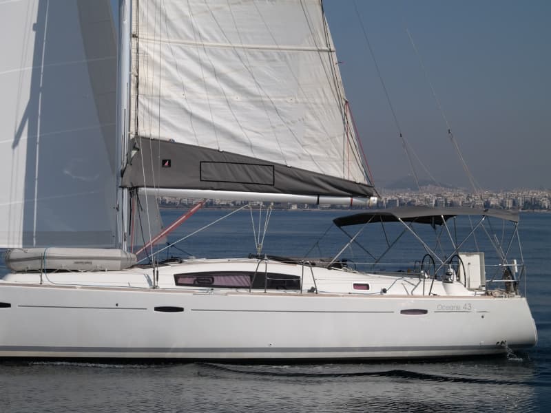 Beneteau Oceanis 43 SEACRET – bilde 2 av 8