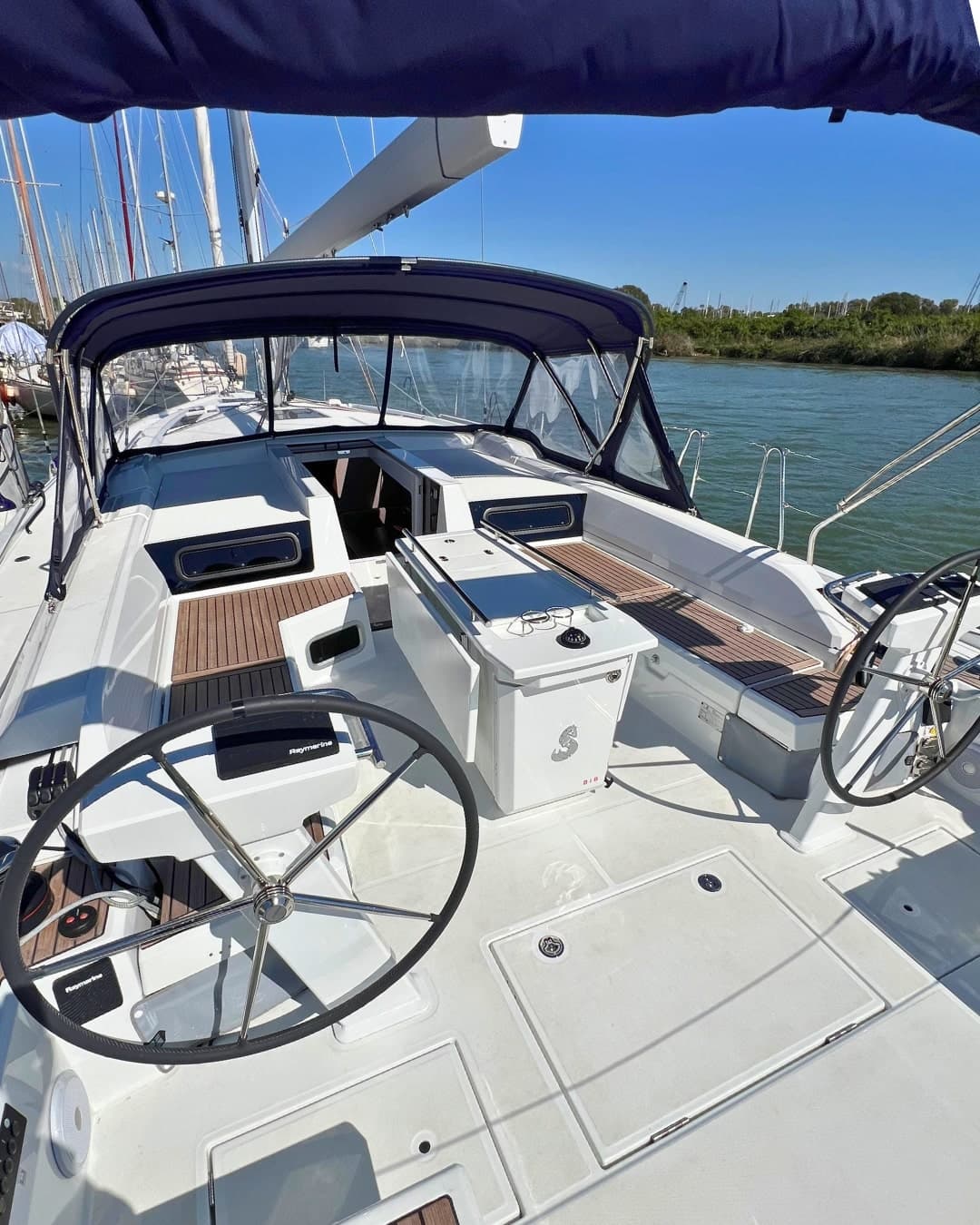 Beneteau Oceanis 51.1 Le Streghe - Comfort line – bilde 4 av 24