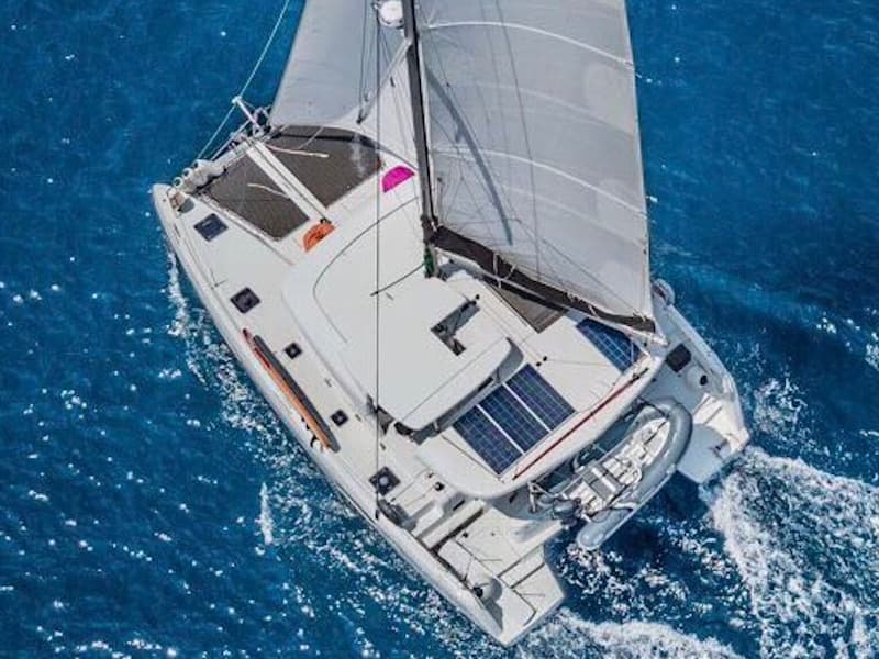 Lagoon 42 Avocado – bilde 2 av 13