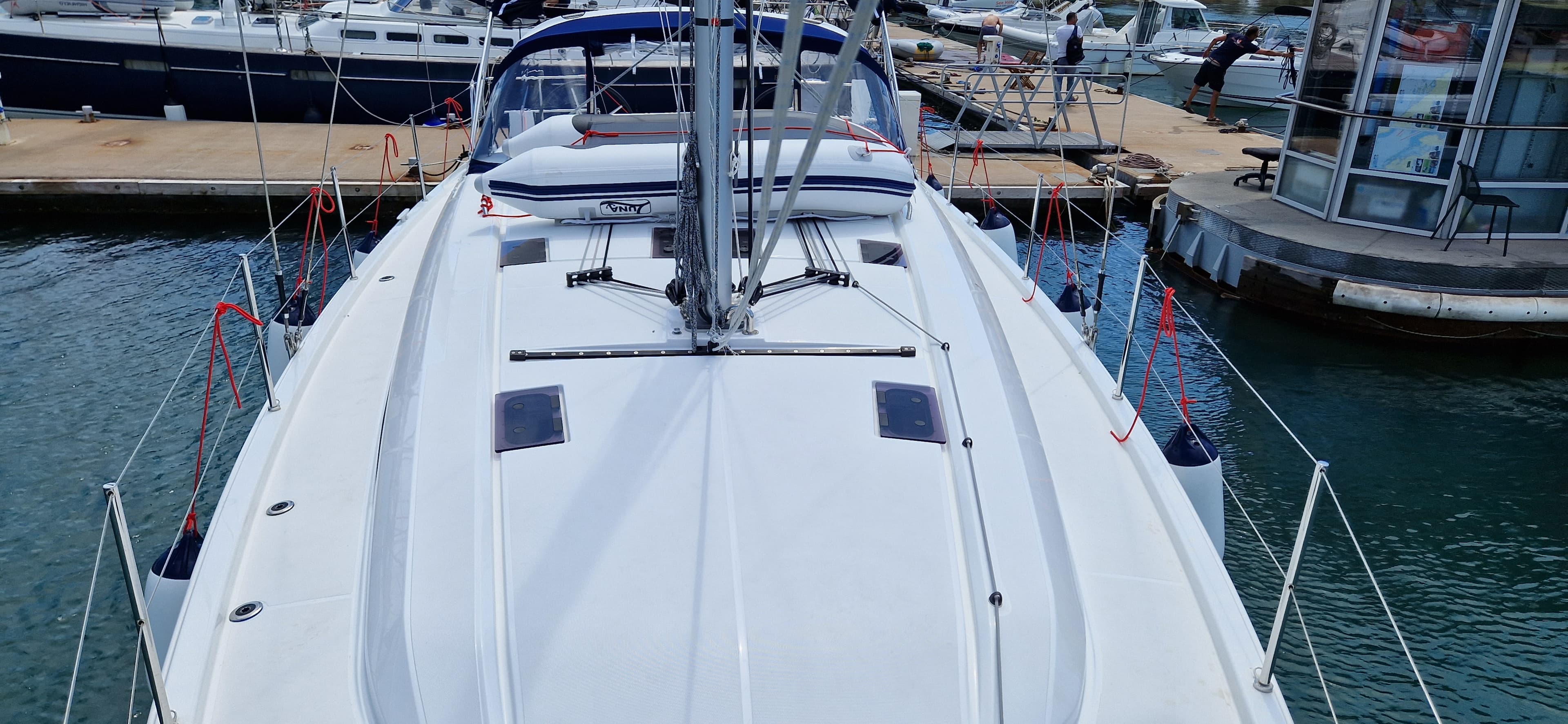 Beneteau Oceanis 40.1 Sali – bilde 2 av 18