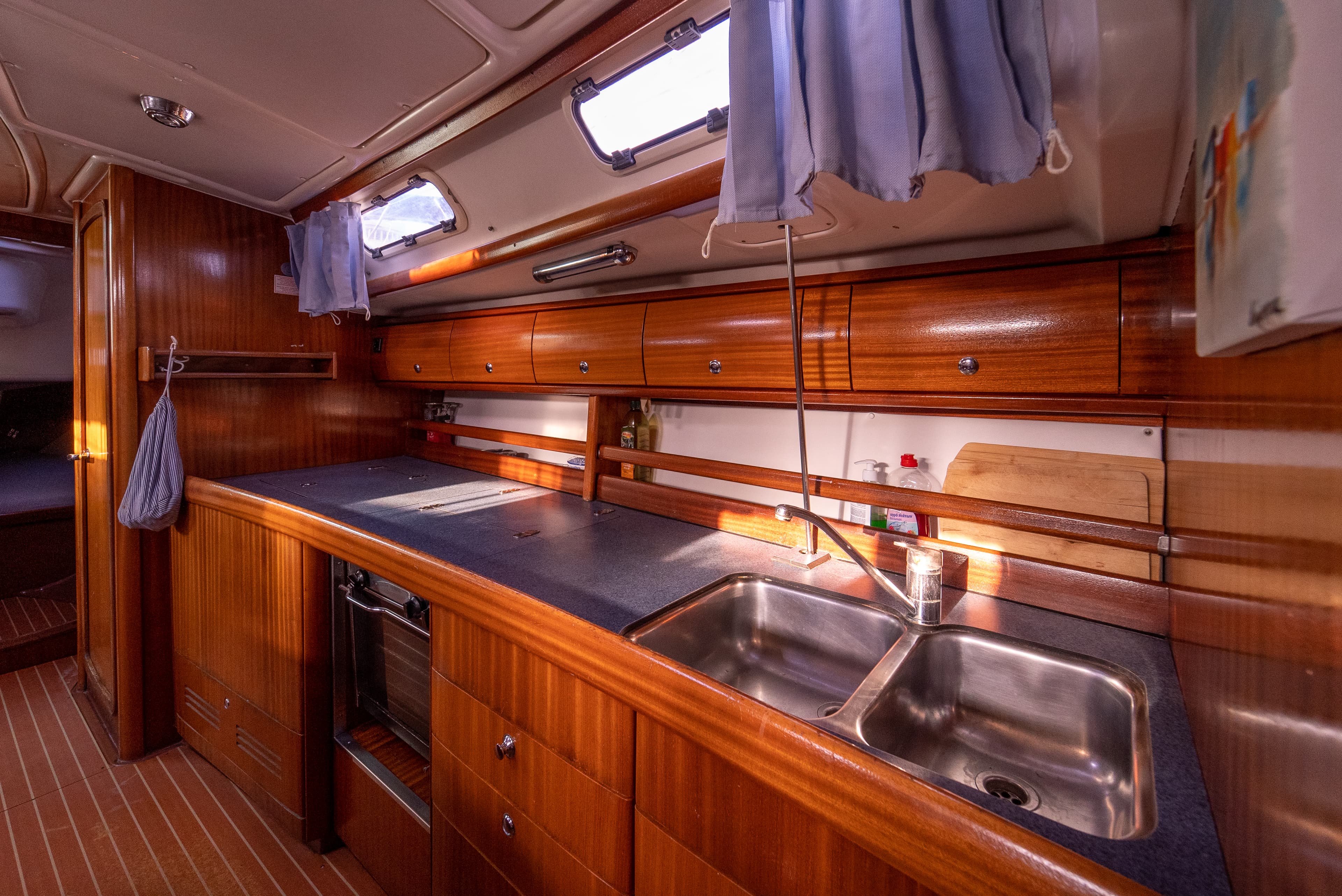 Bavaria 44 Danai (with Bowthruster ,Solar Panels, New Sails) – bilde 2 av 19