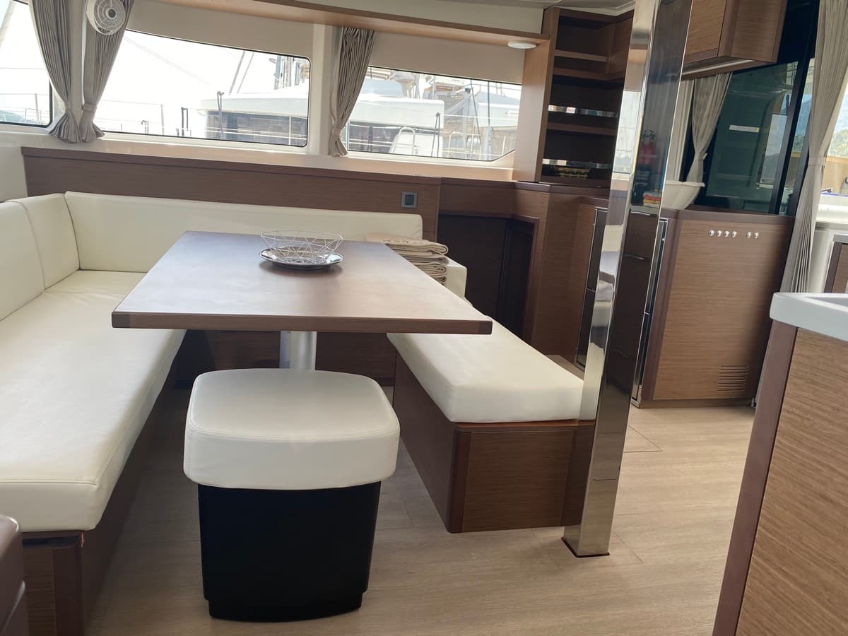 Lagoon 46 Blue Alma – bilde 2 av 30